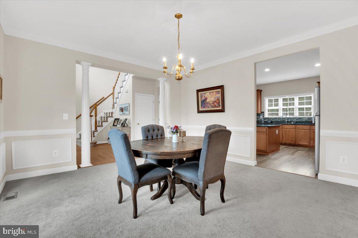 LEE'S CROSSING - Residential Lease