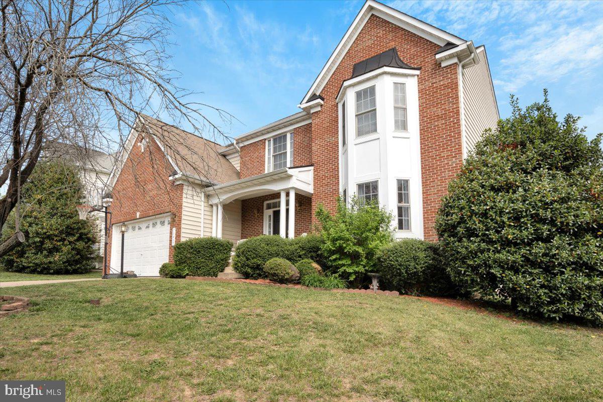 LEE'S CROSSING - Residential Lease