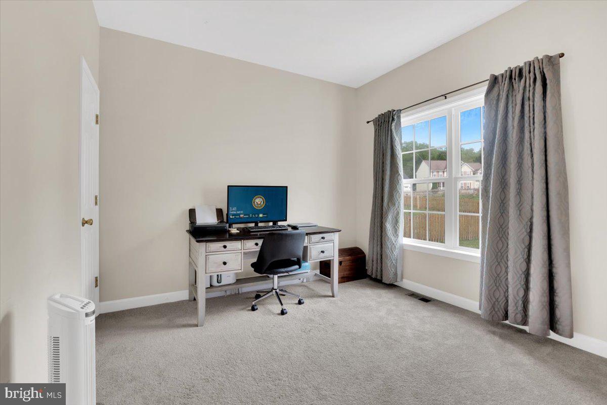 LEE'S CROSSING - Residential Lease