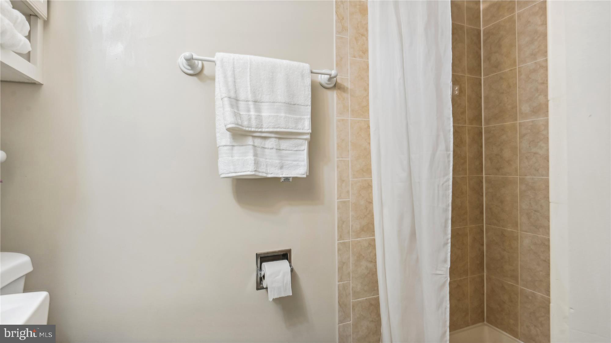 BEL PRE WOODS - Residential