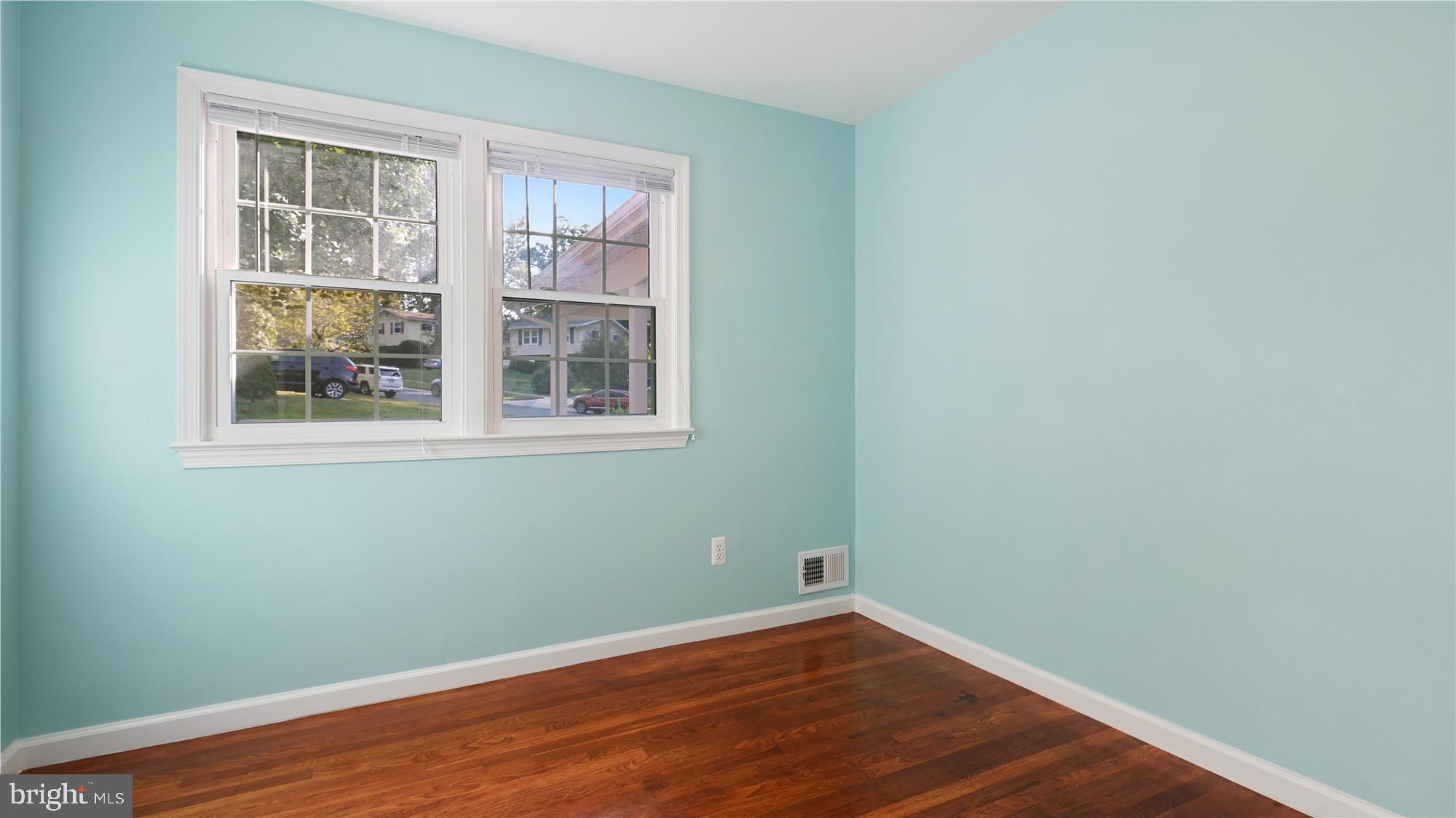 BEL PRE WOODS - Residential