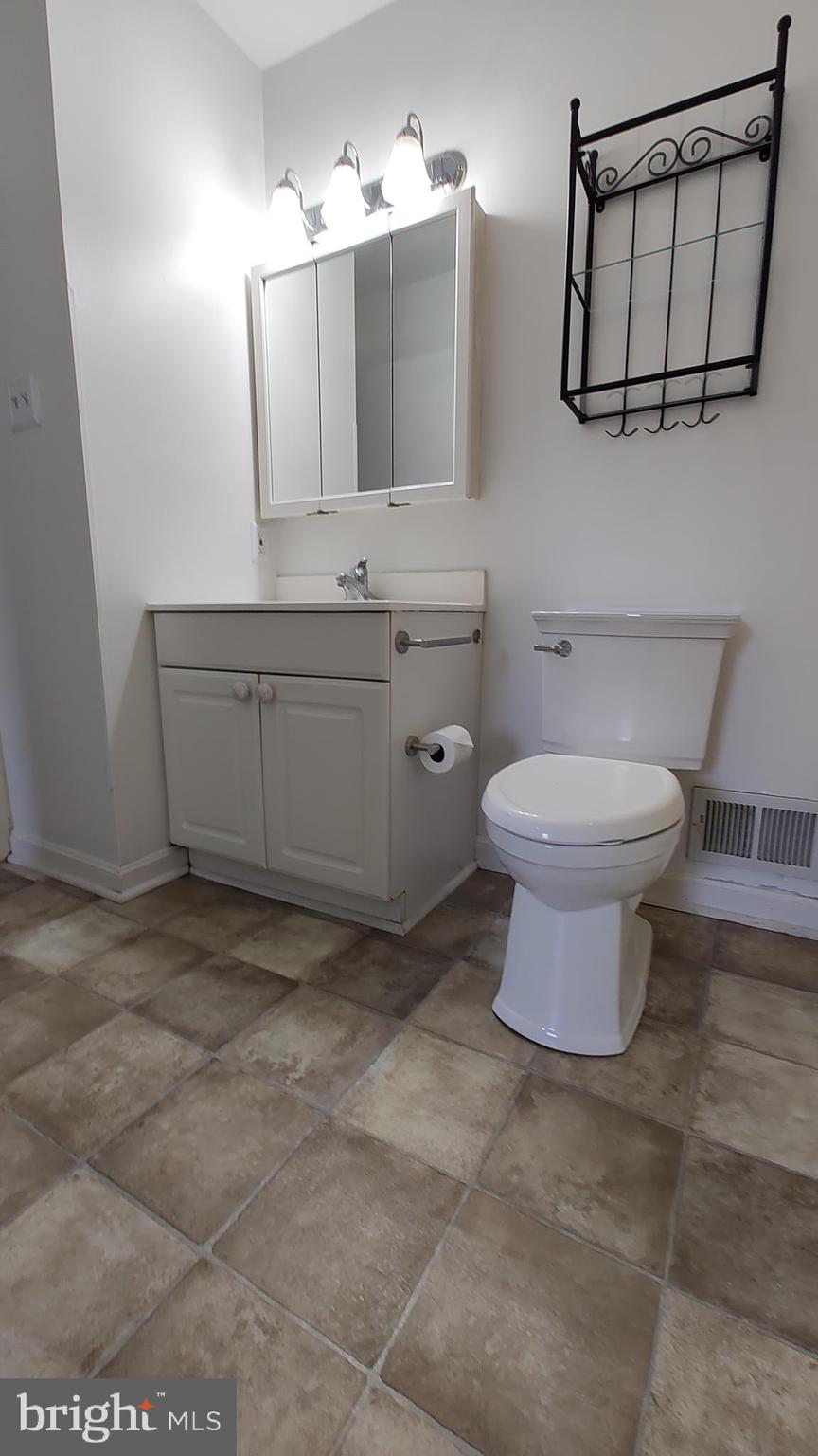 HAZELWOOD VILLAGE - Residential Lease