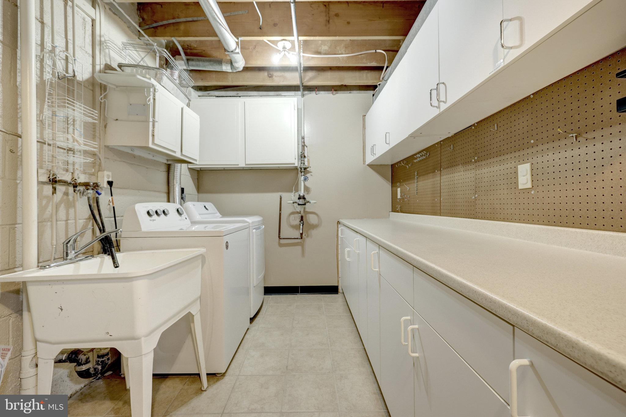 PINECREST HEIGHTS - Residential