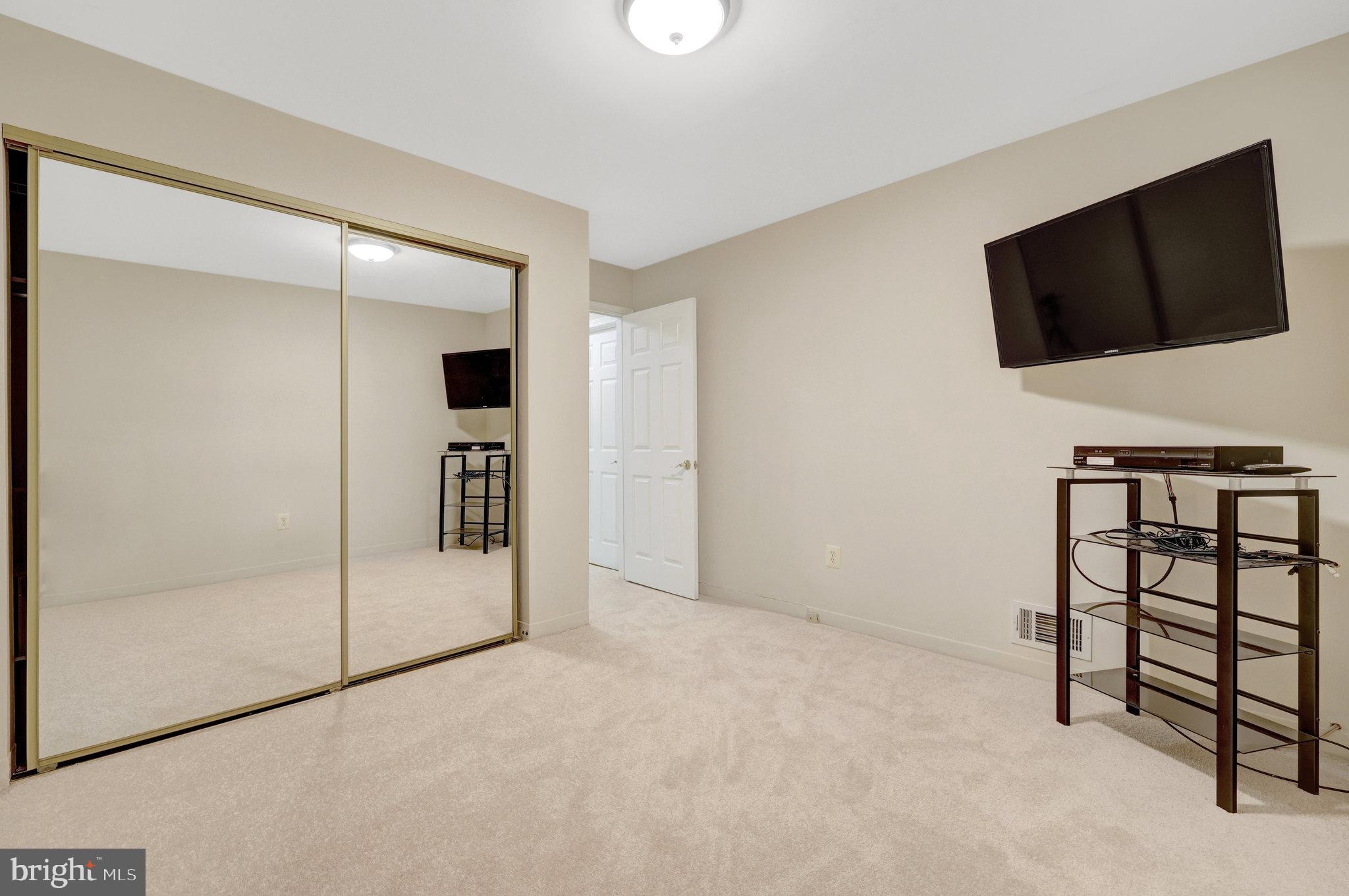 PINECREST HEIGHTS - Residential