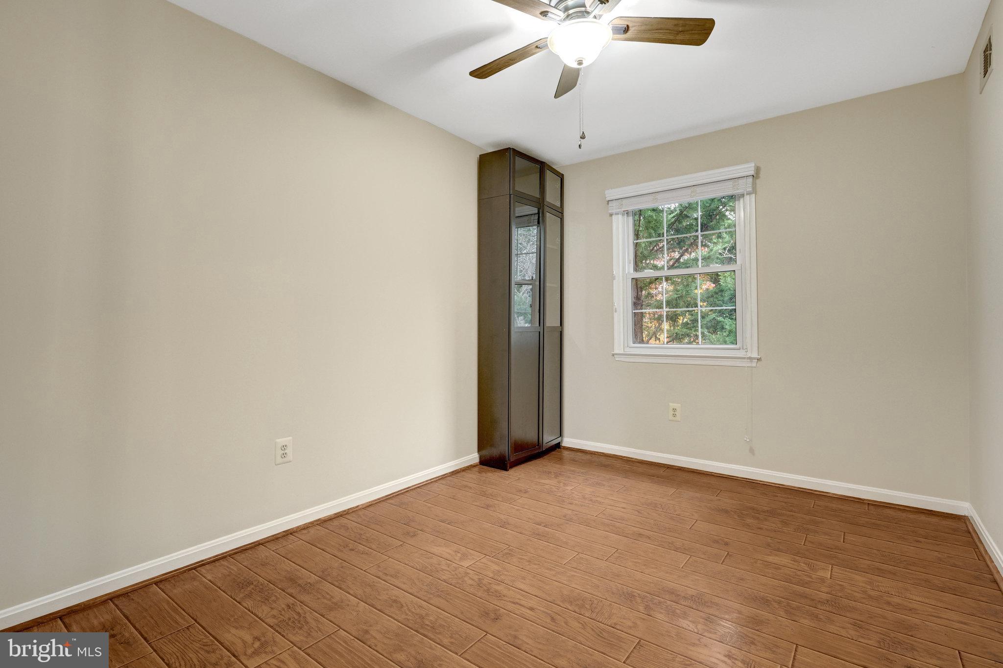 PINECREST HEIGHTS - Residential