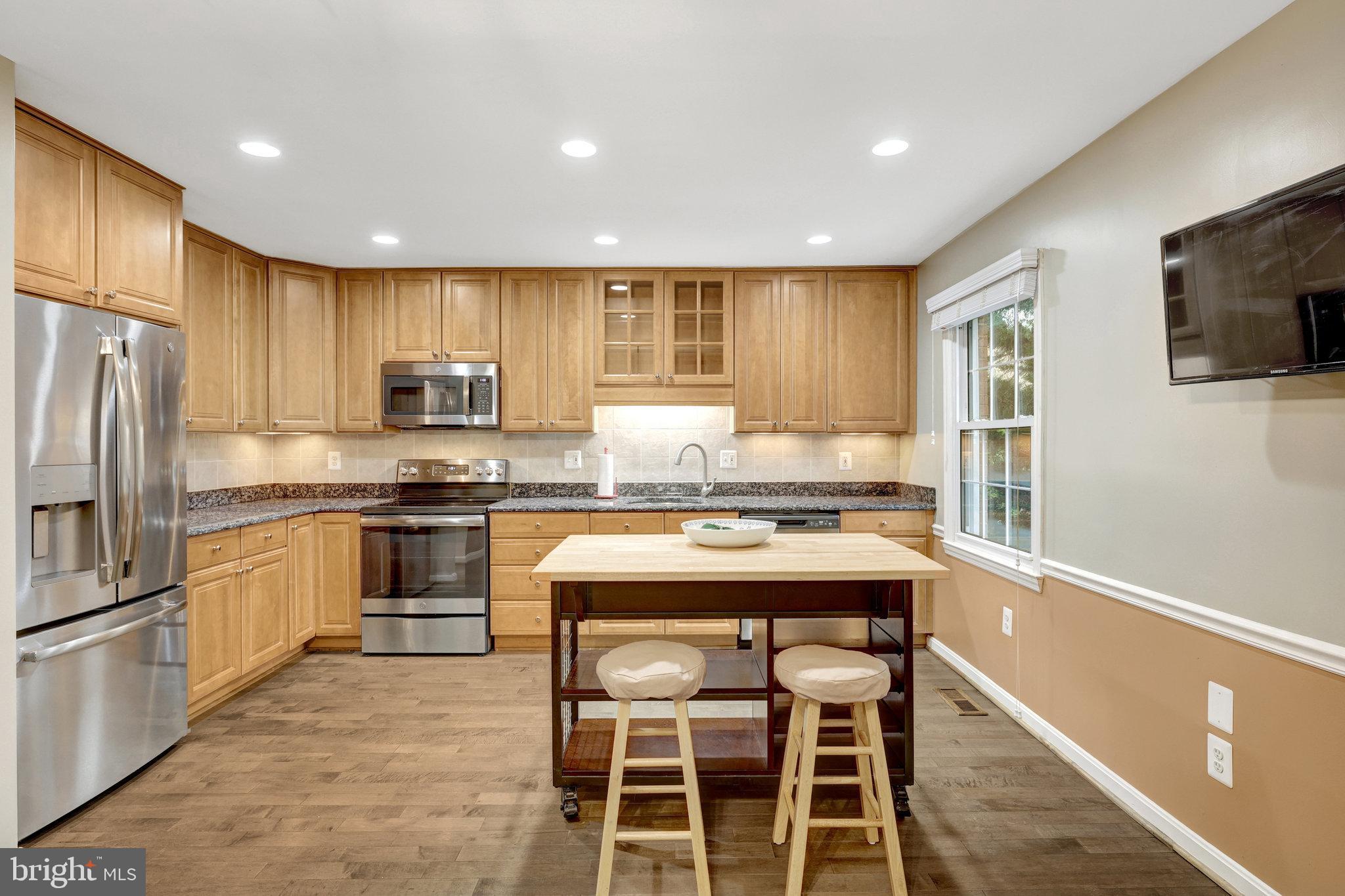 PINECREST HEIGHTS - Residential