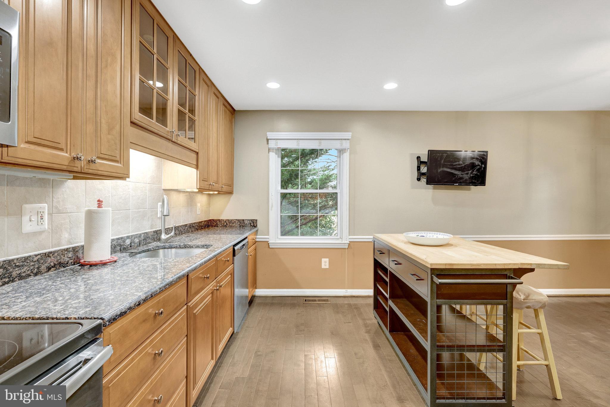 PINECREST HEIGHTS - Residential