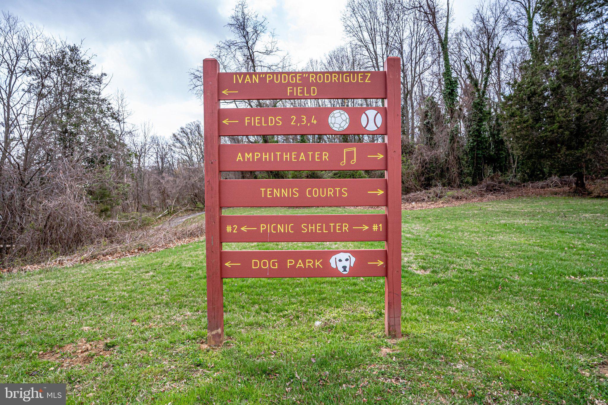 PINECREST HEIGHTS - Residential