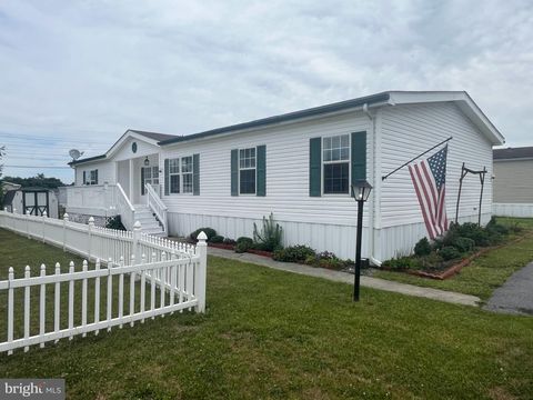 Mobile Home For Sale - 52 Crown Ct Ct<br/> MARTINSBURG, WV 25401
