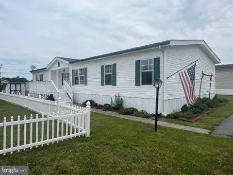 52 Crown Ct, Martinsburg, WV 25401 - #: WVBE2052050