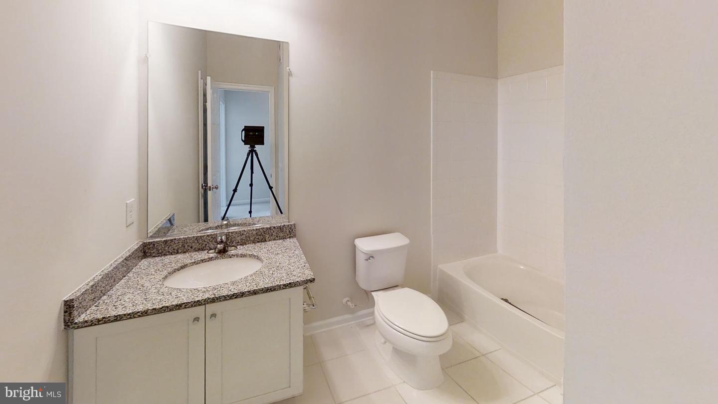 GOOSE CREEK VILLAGE - Residential Lease