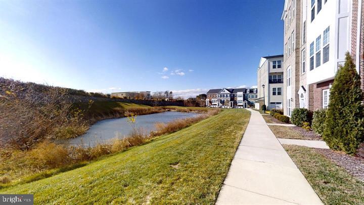 GOOSE CREEK VILLAGE - Residential Lease