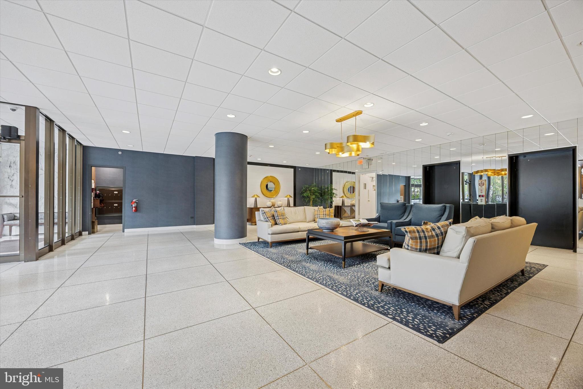 TRIANON - Residential