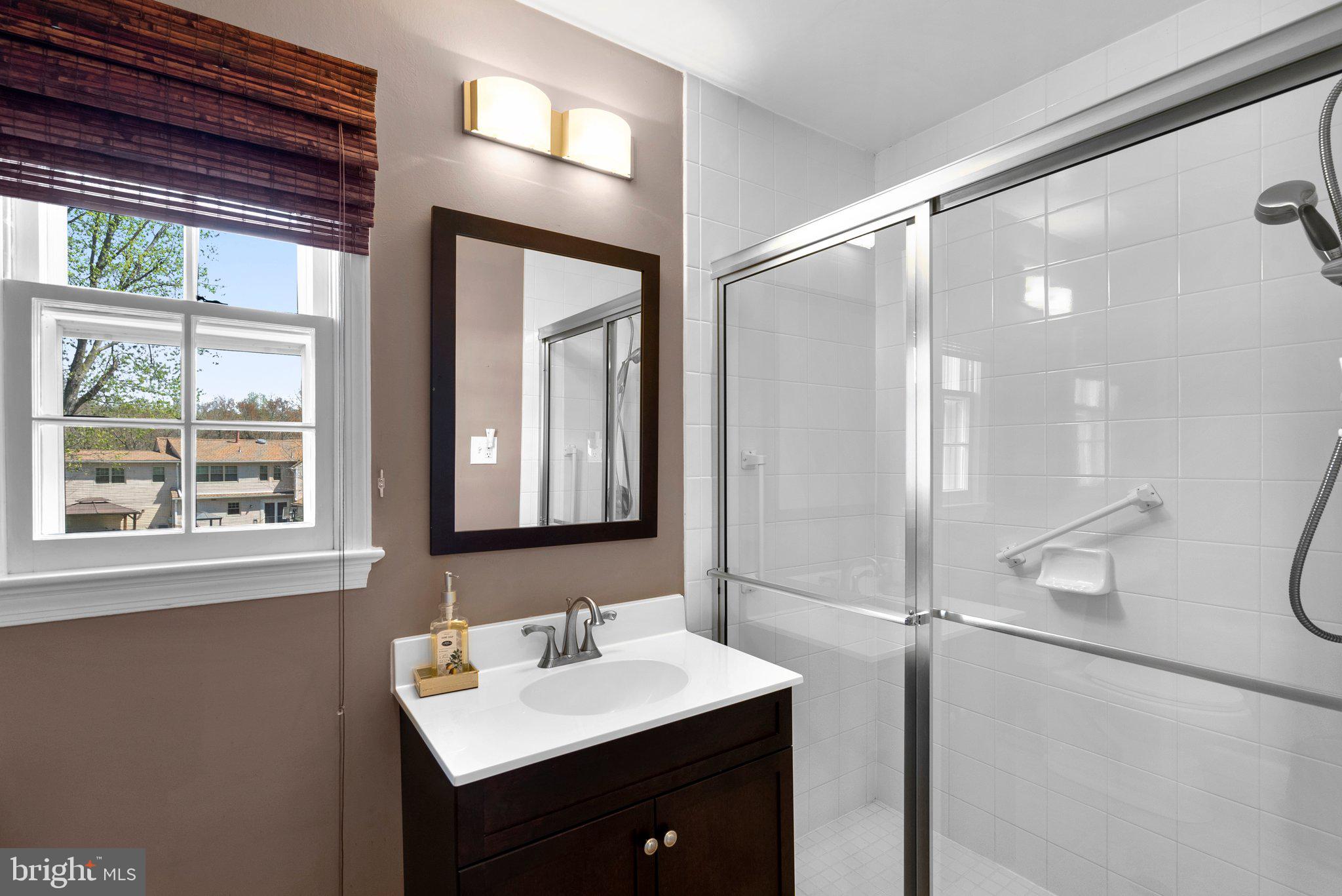 STONEGATE - Residential