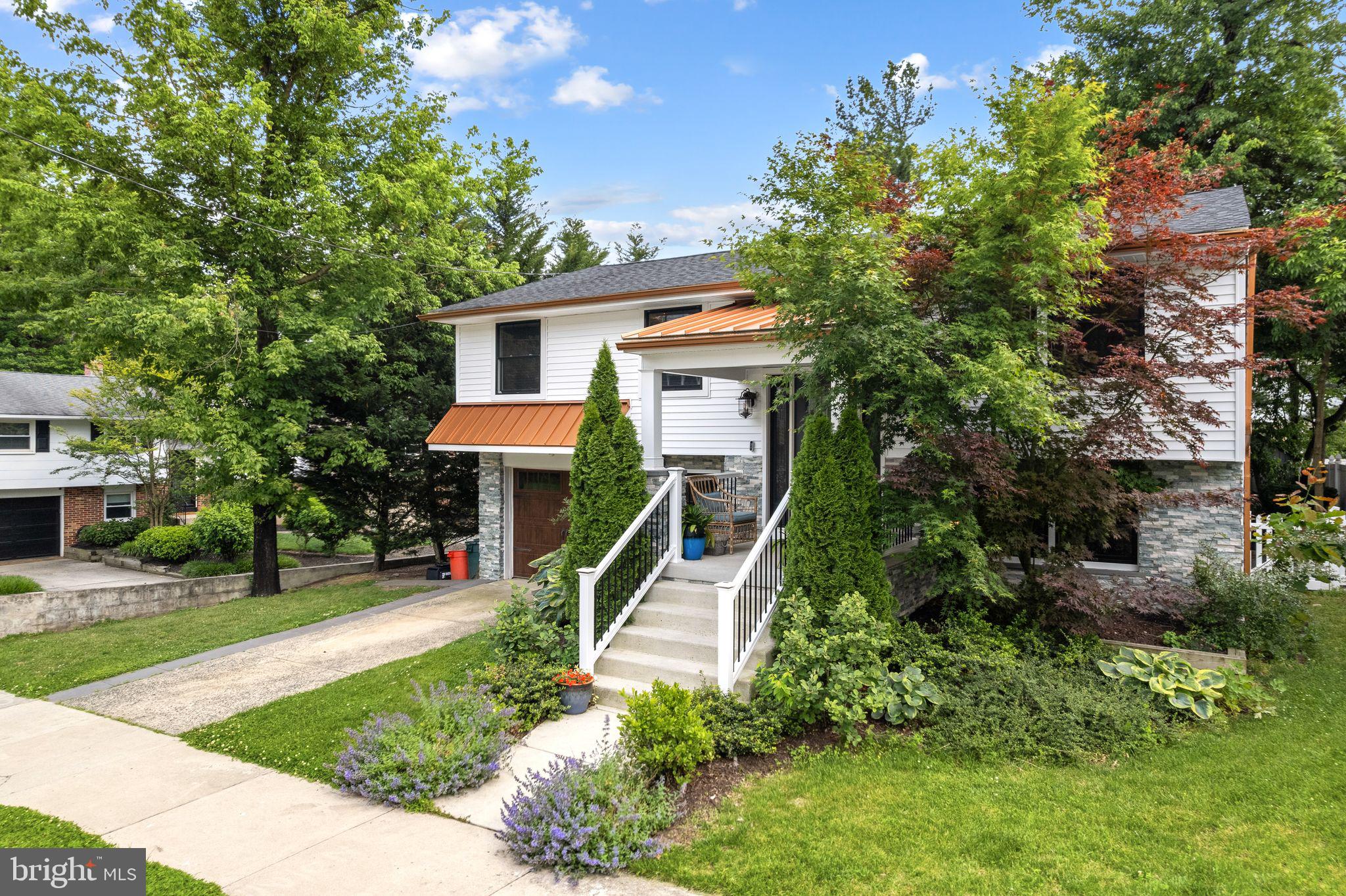434 LAKEVIEW AVENUE
