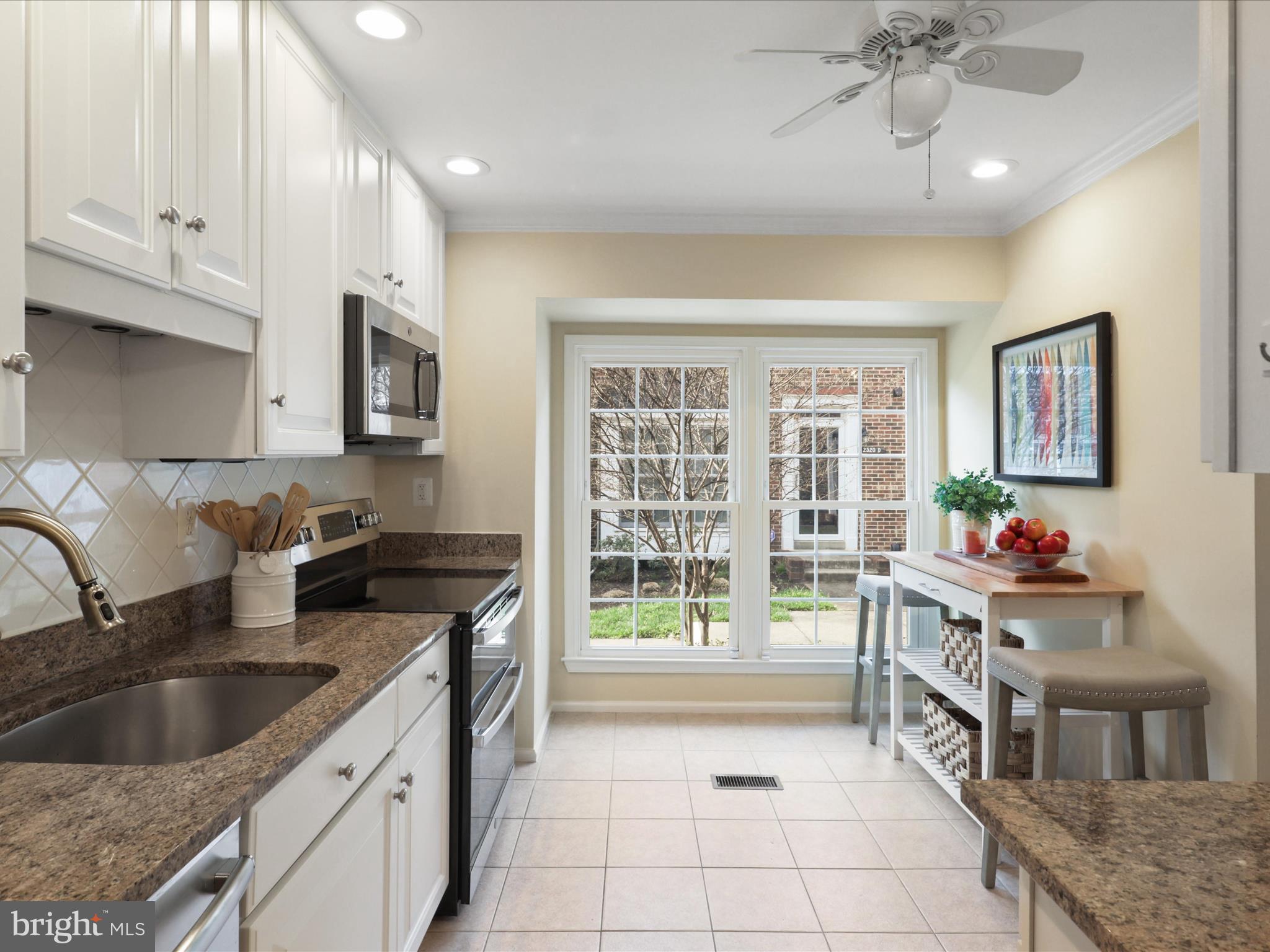 WINDGATE II - Residential