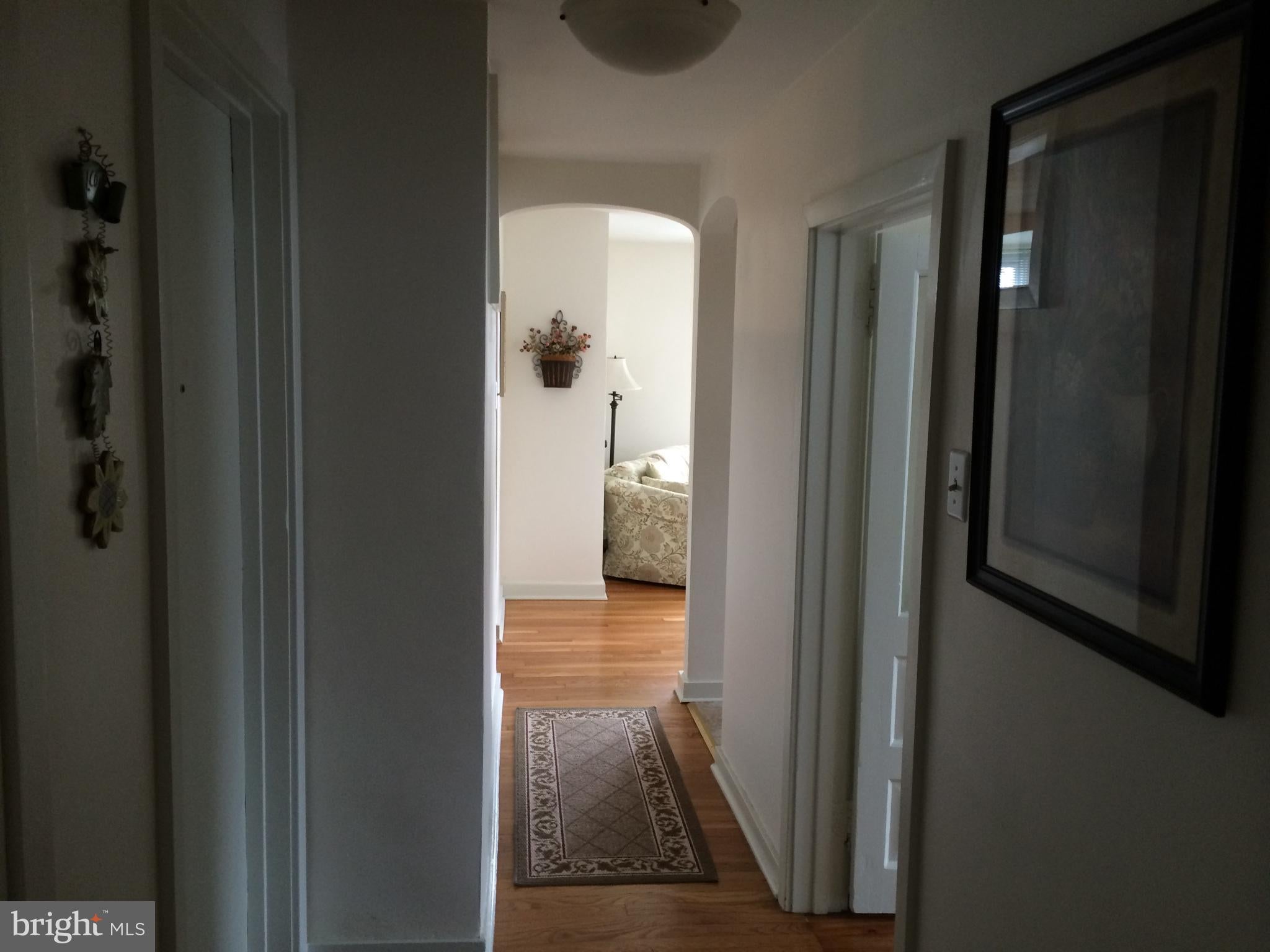 15 S 6TH STREET 2ND FLR FRONT