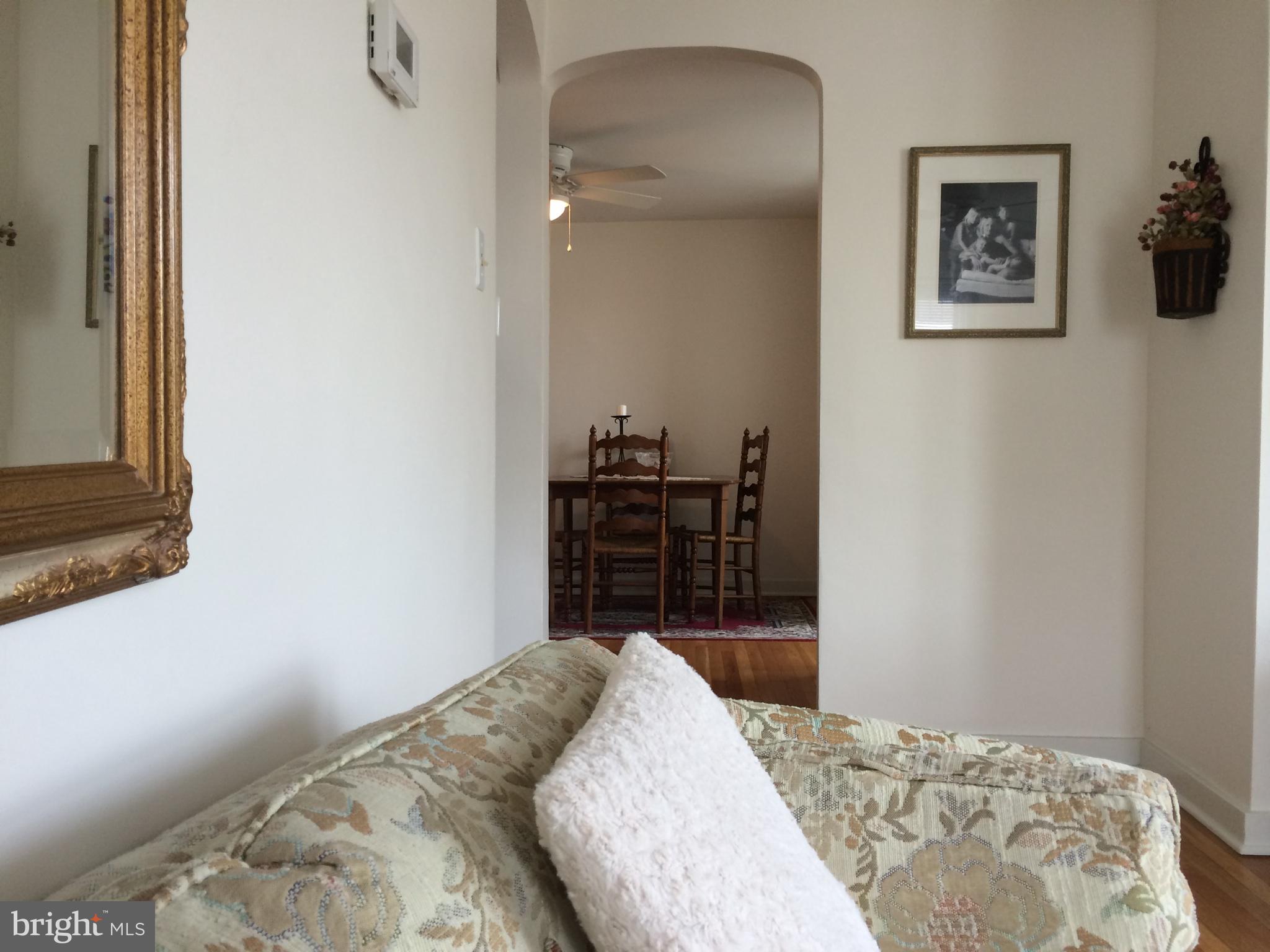 15 S 6TH STREET 2ND FLR FRONT