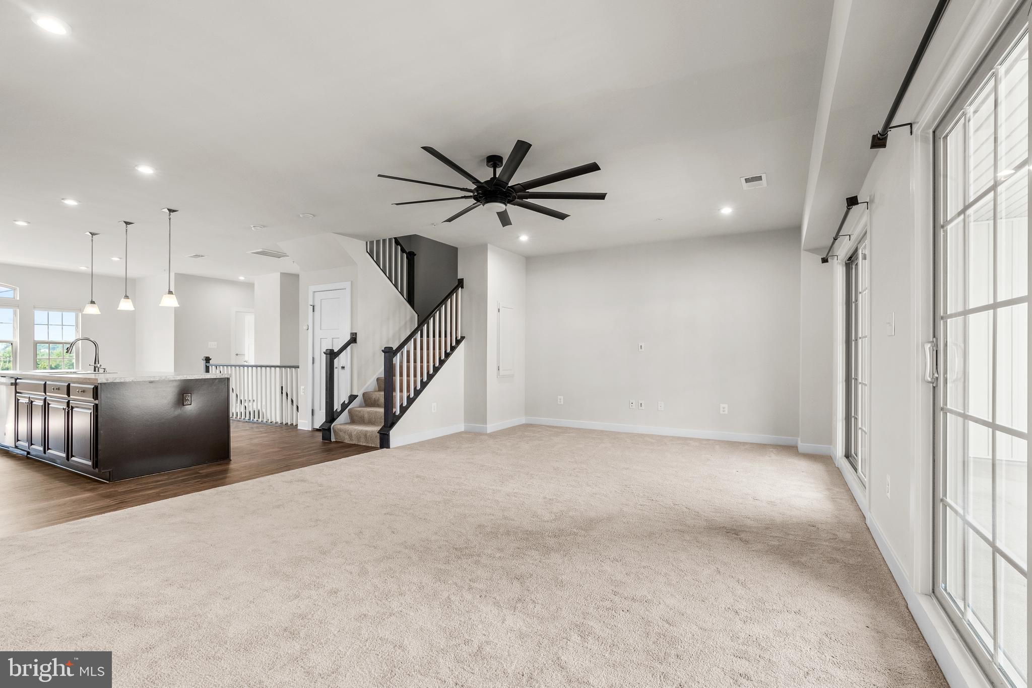 OAKDALE VILLAGE - Residential