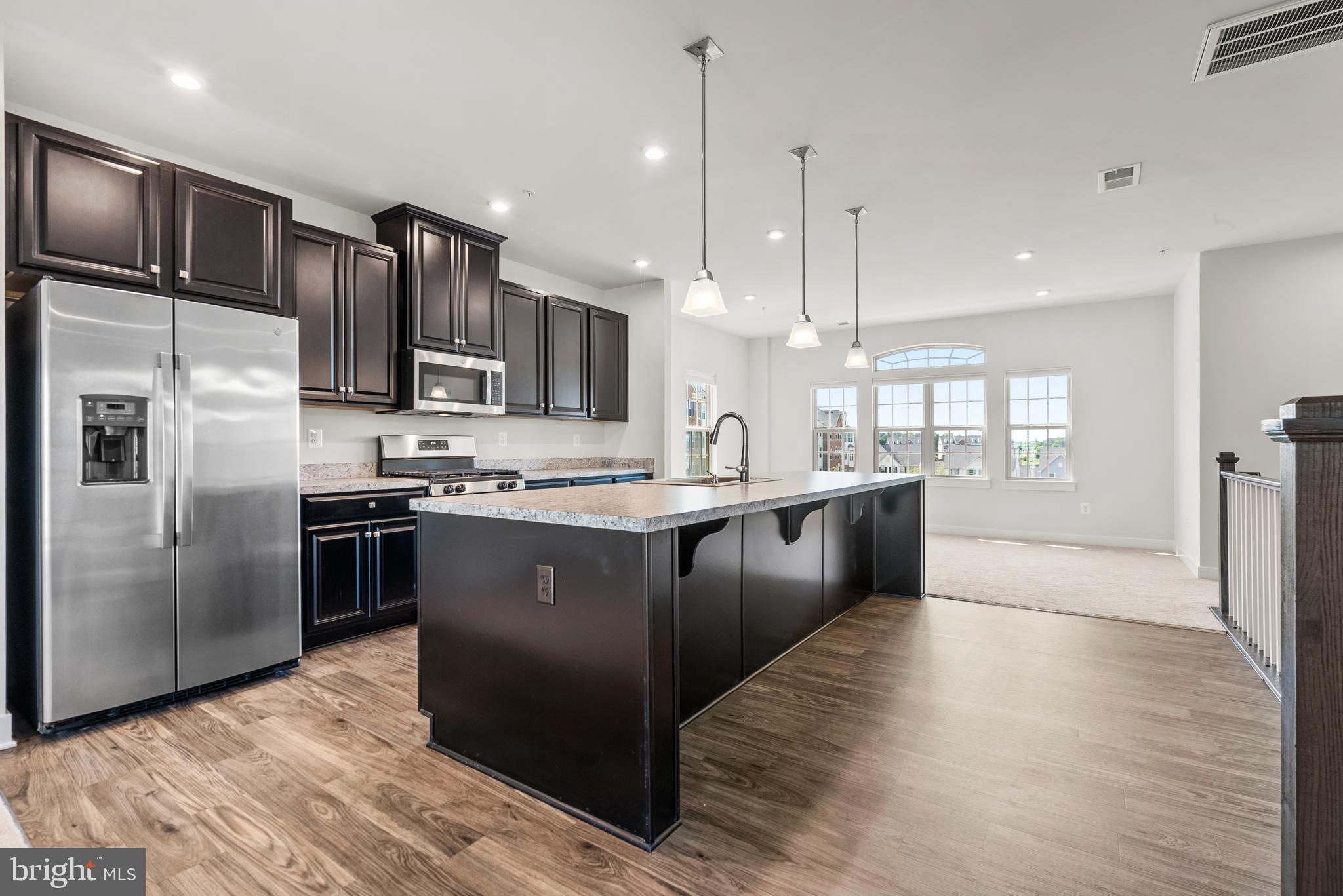 OAKDALE VILLAGE - Residential