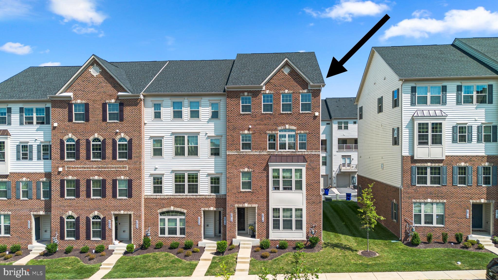 OAKDALE VILLAGE - Residential