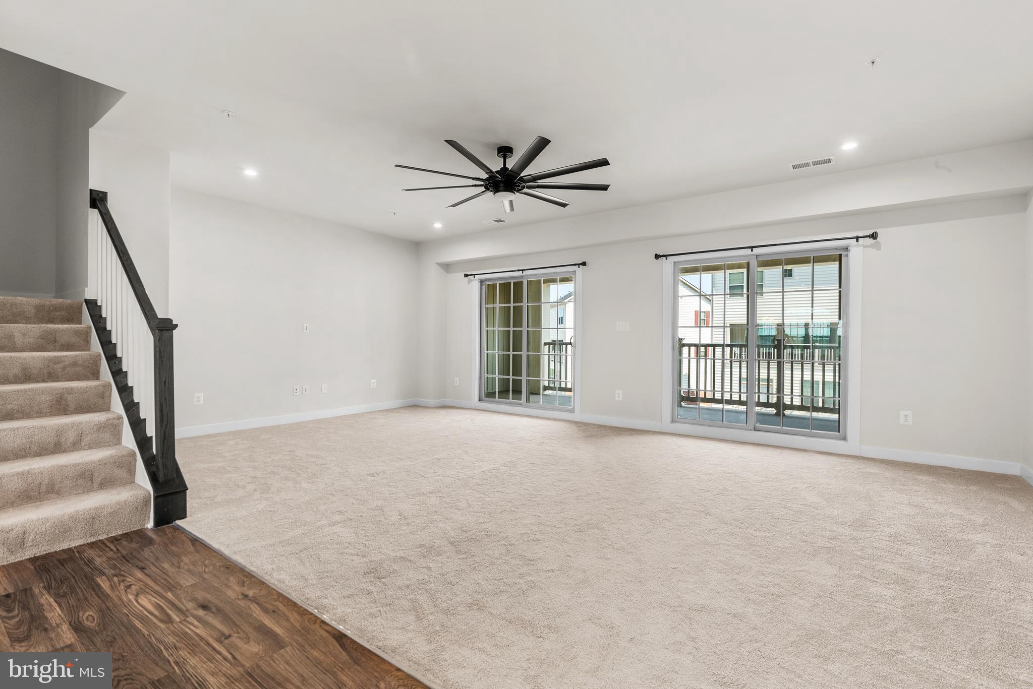 OAKDALE VILLAGE - Residential