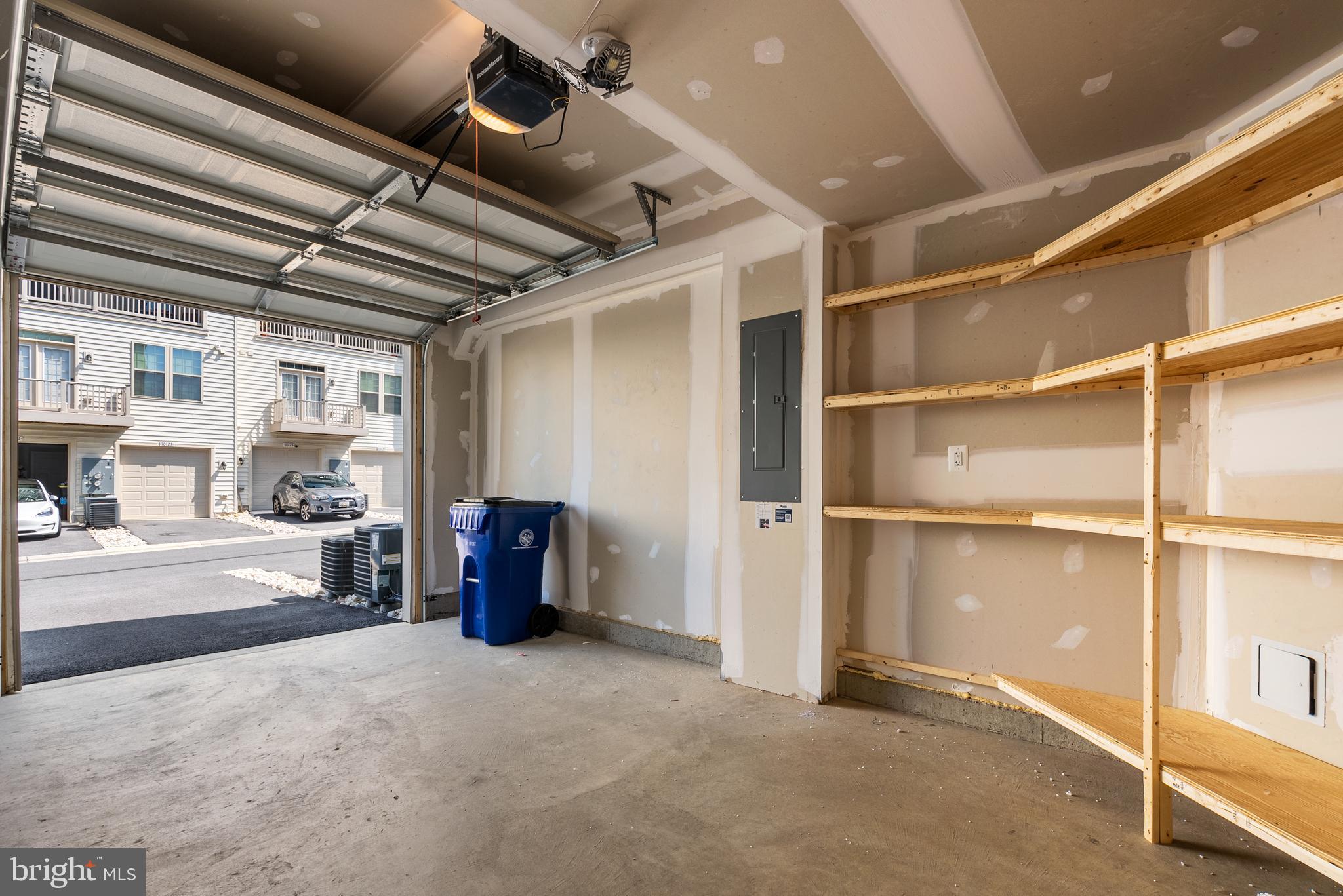 OAKDALE VILLAGE - Residential