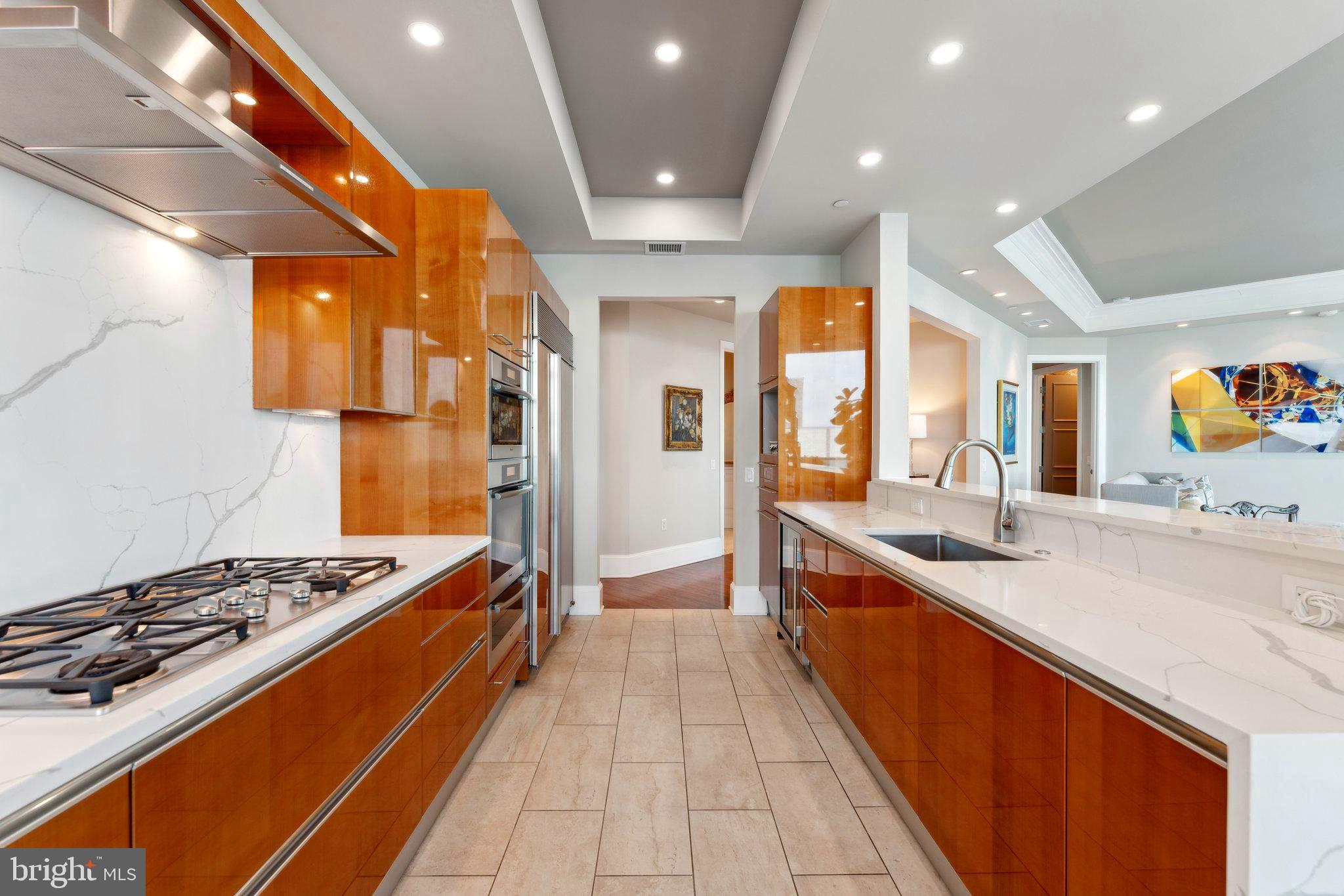 ROSSLYN - Residential