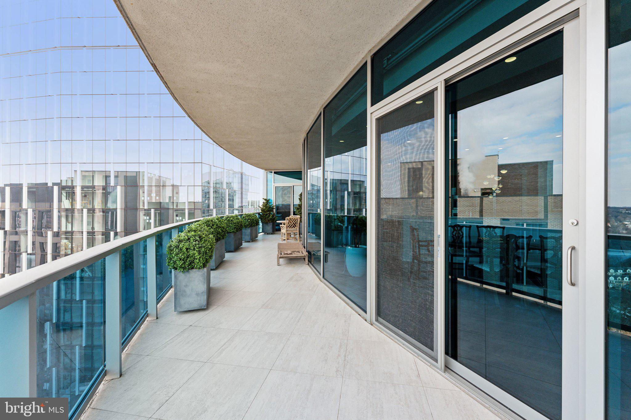 ROSSLYN - Residential