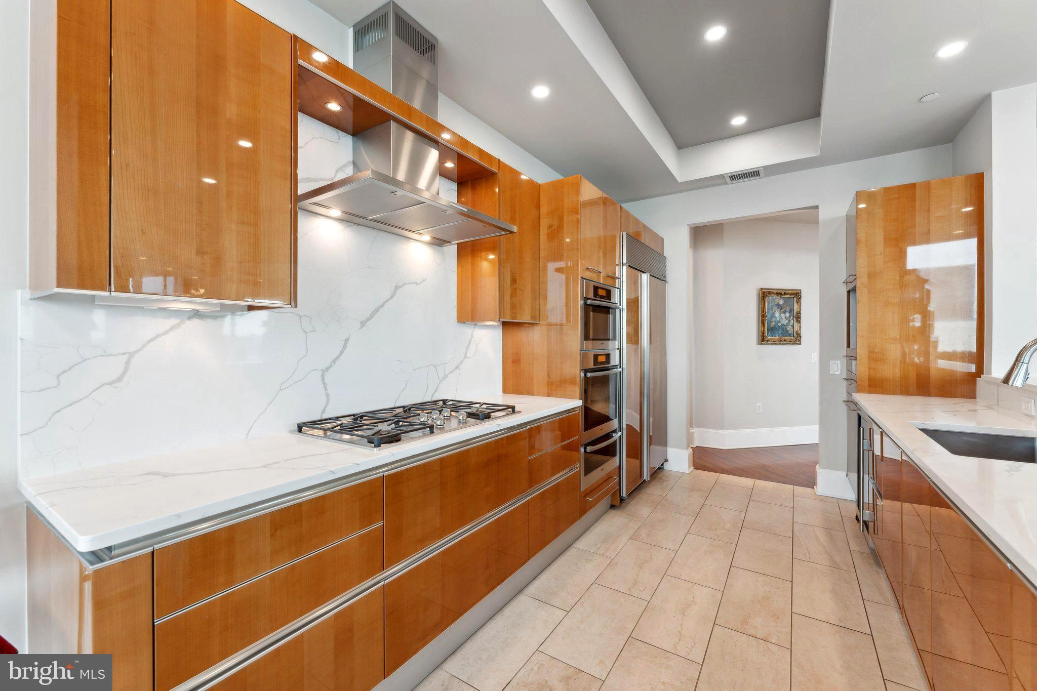 ROSSLYN - Residential