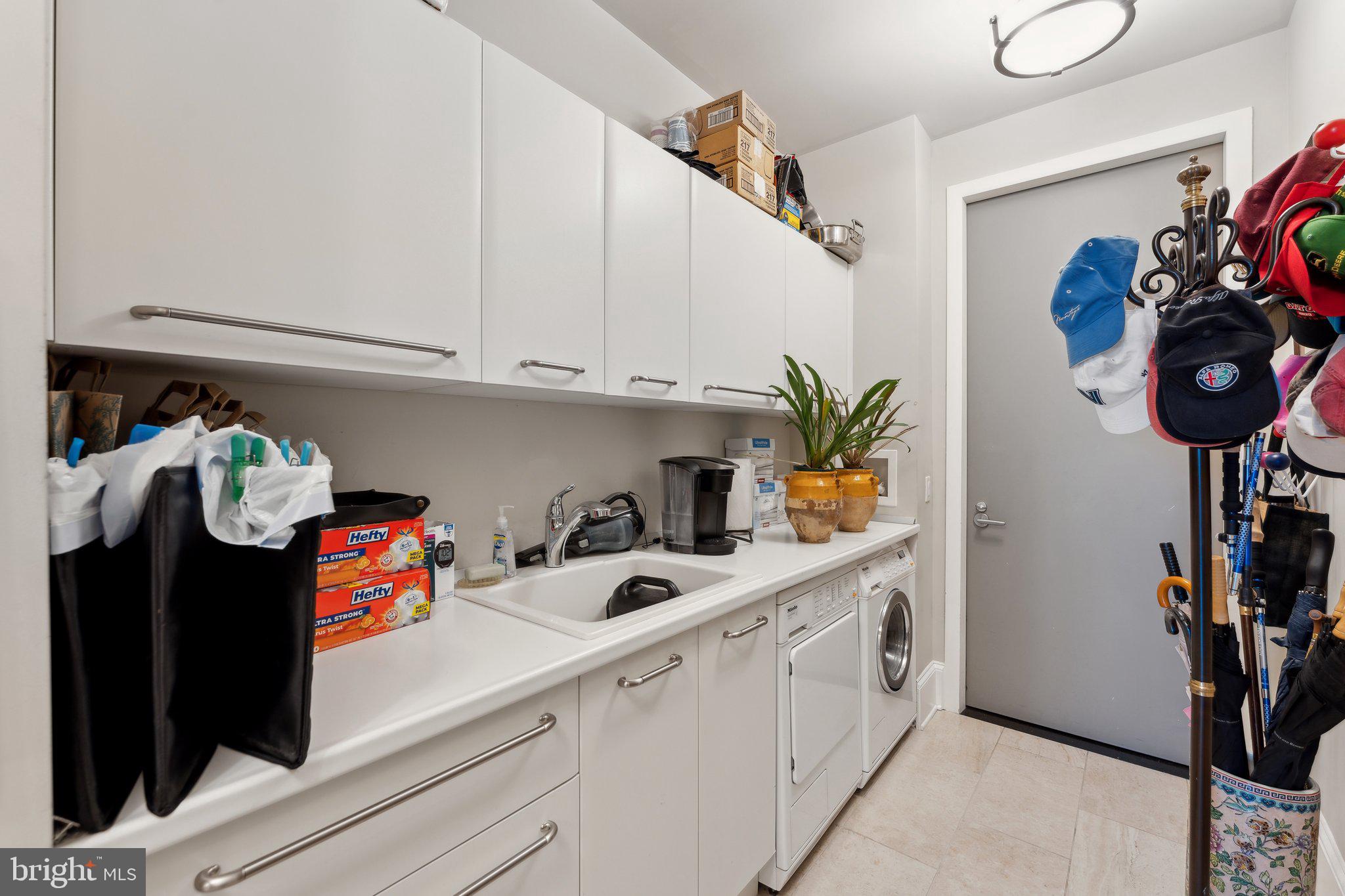 ROSSLYN - Residential