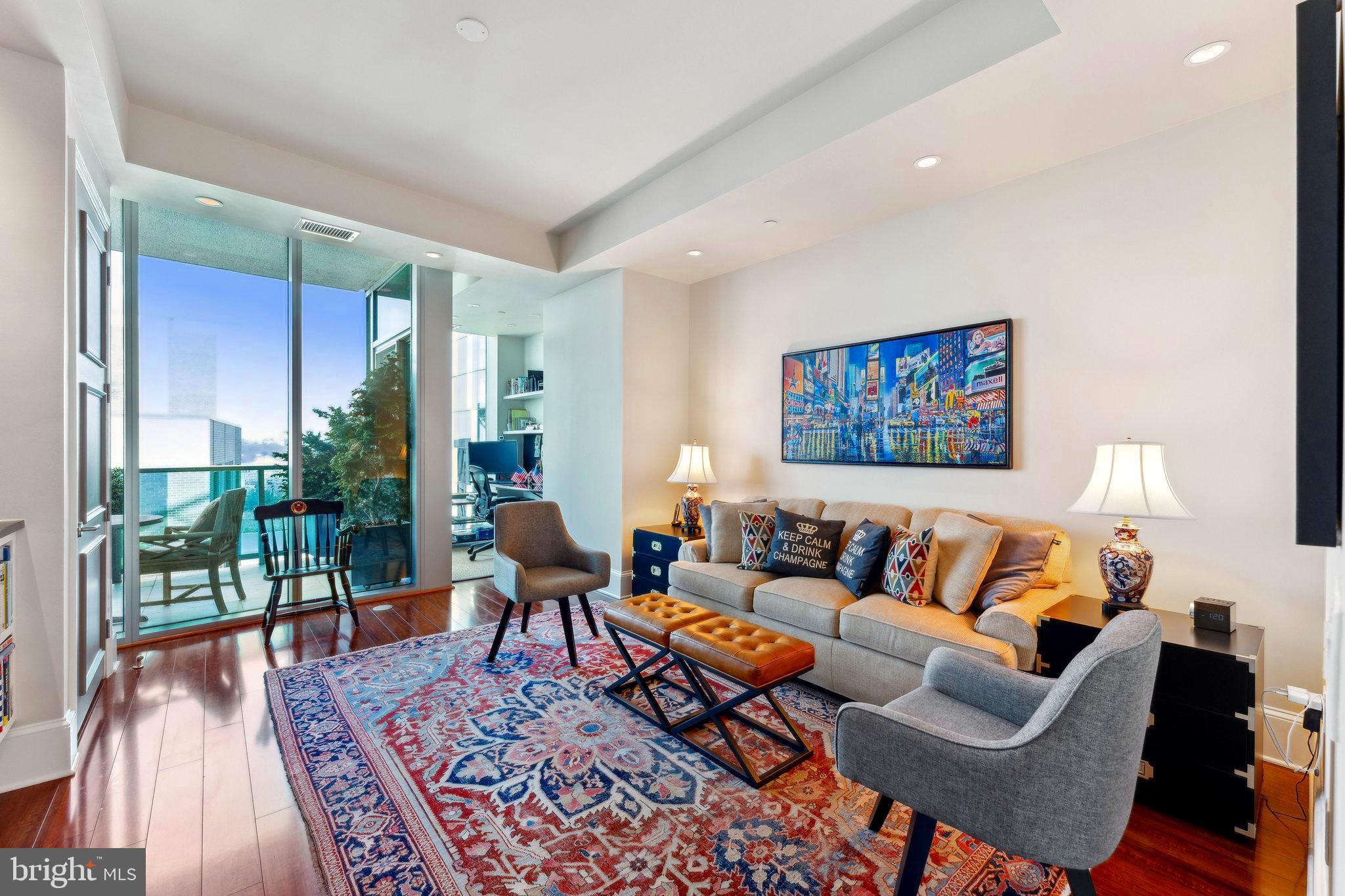 ROSSLYN - Residential