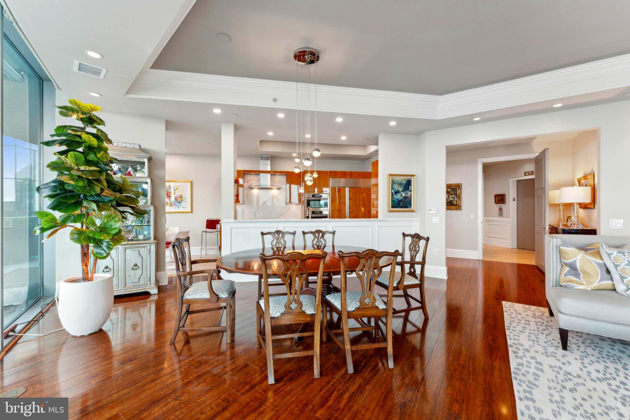 ROSSLYN - Residential