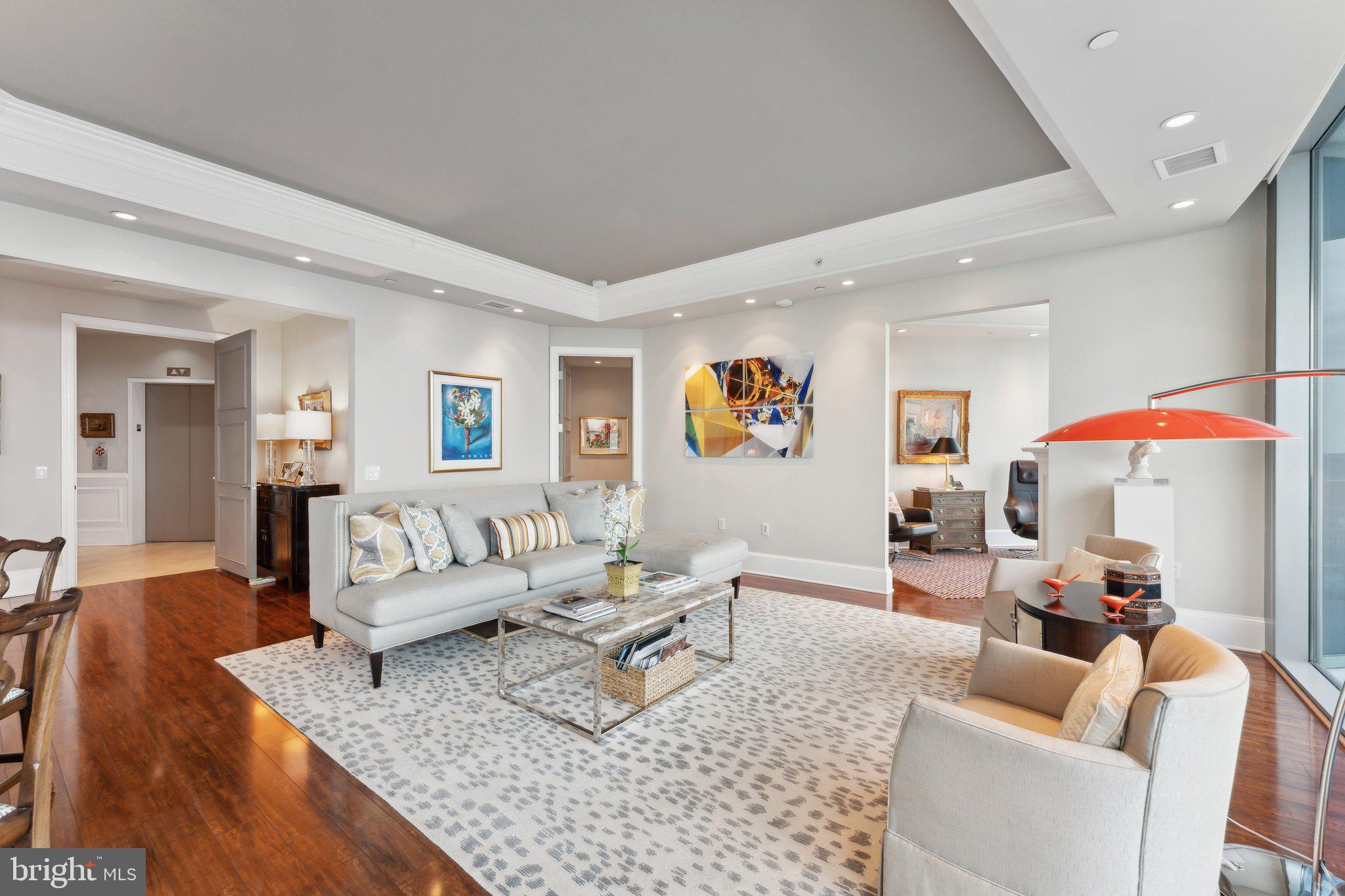 ROSSLYN - Residential