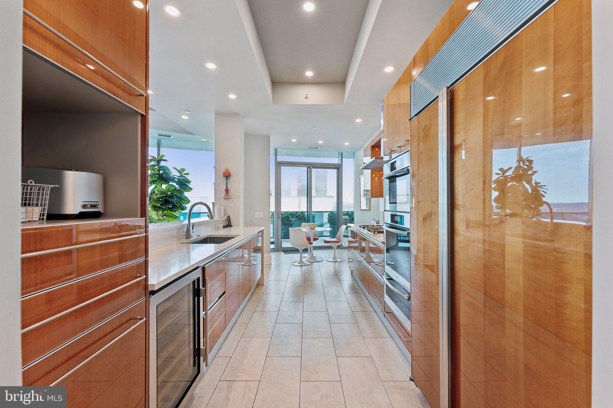 ROSSLYN - Residential