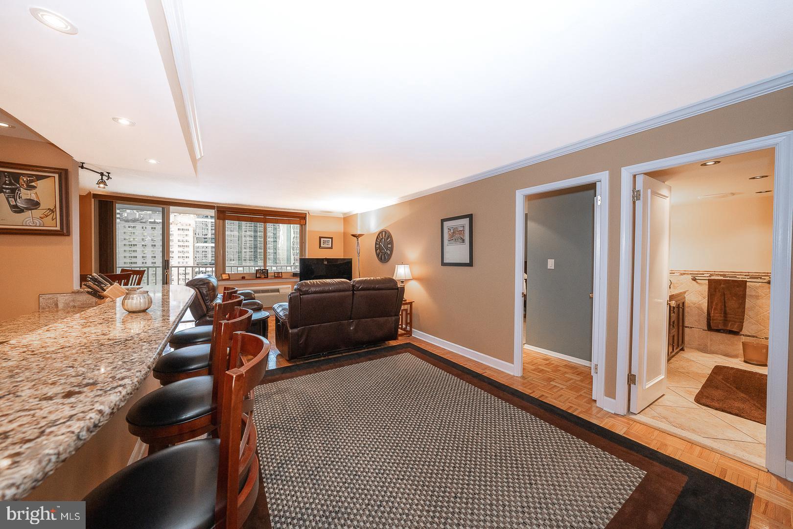 RITTENHOUSE SQUARE - Residential