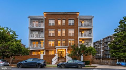 Photo of 1423 N Rhodes Street #201, ARLINGTON, VA 22209 (MLS # VAAR2072610)