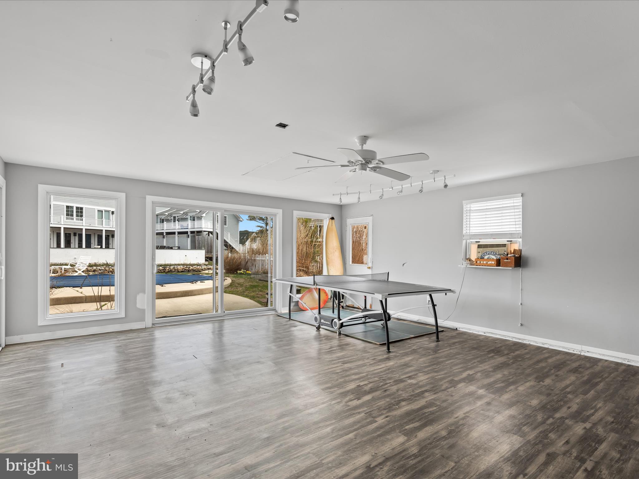 KEEN-WIK - Residential