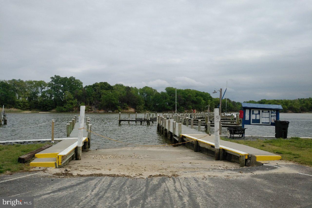 NOMINI CLIFFS - Land