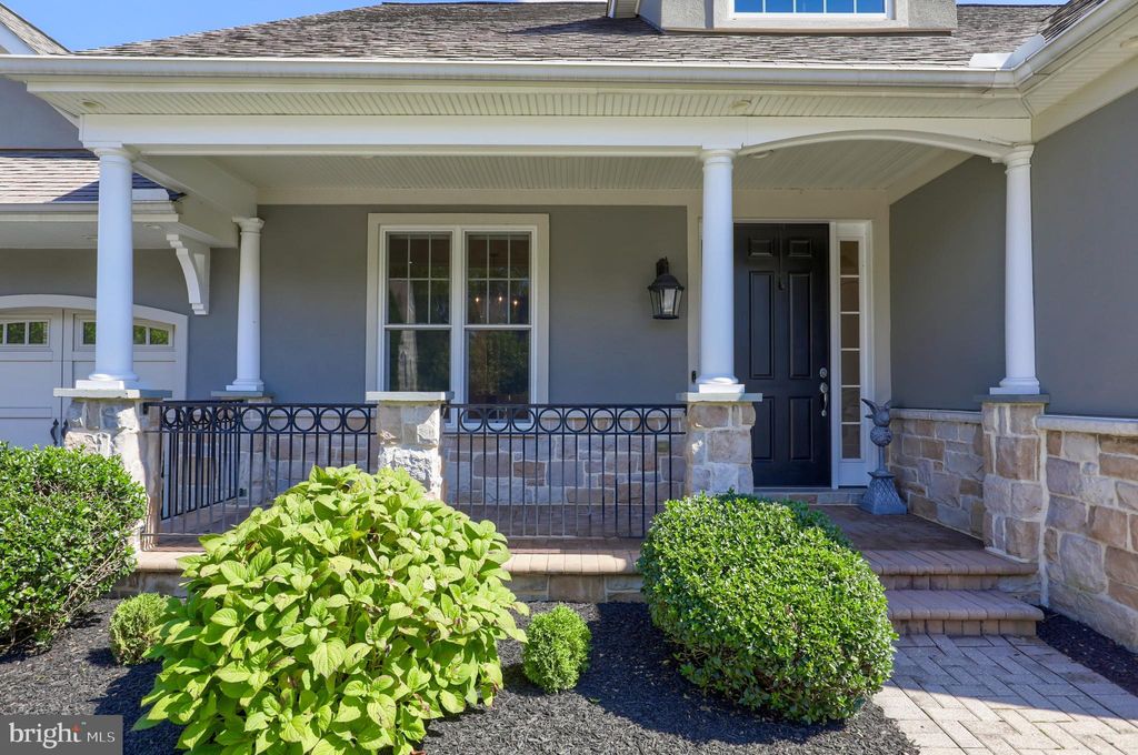 Photo of 628 DORSET ST, LITITZ, PA 17543 (MLS # PALA2040676)