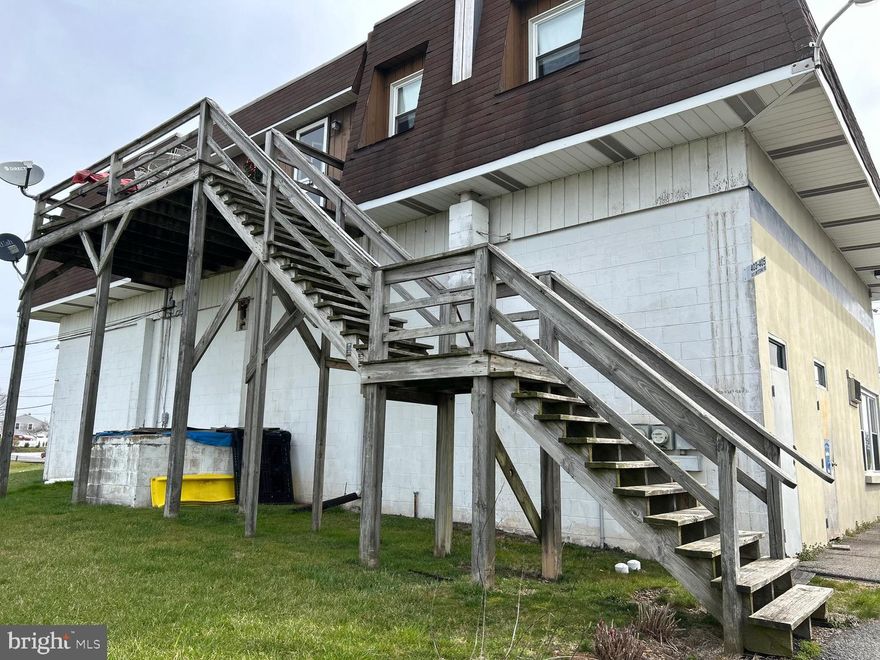 Second floor Apartment available immediately! This apartment features two bedrooms, one full bathroom, an eat-in kitchen, and a living room.  No pets and no smoking. There are 20 steps to the apartment unit- please use caution. Tenant pays all utilities except trash.