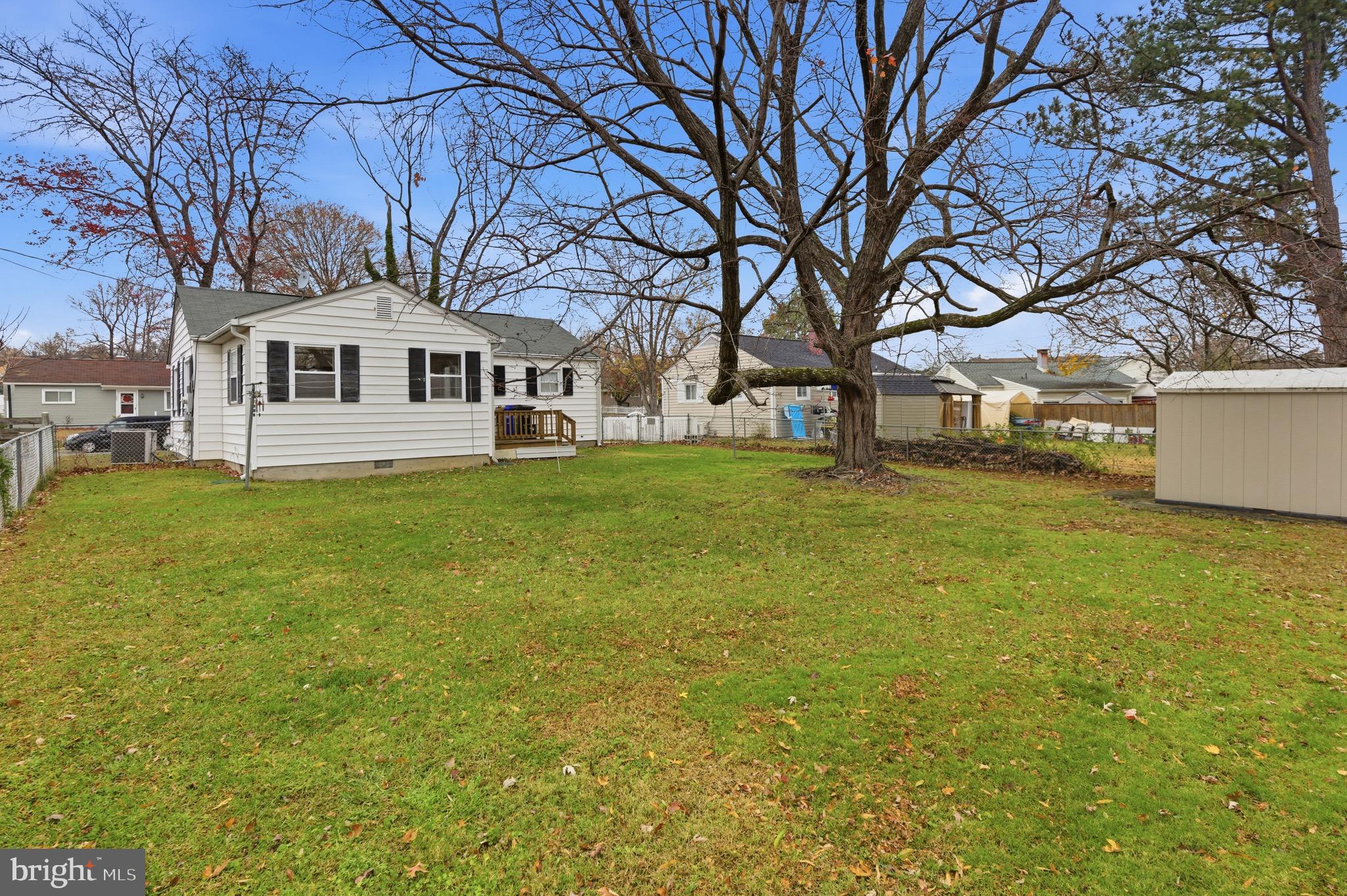 FAIRLAWN - Residential