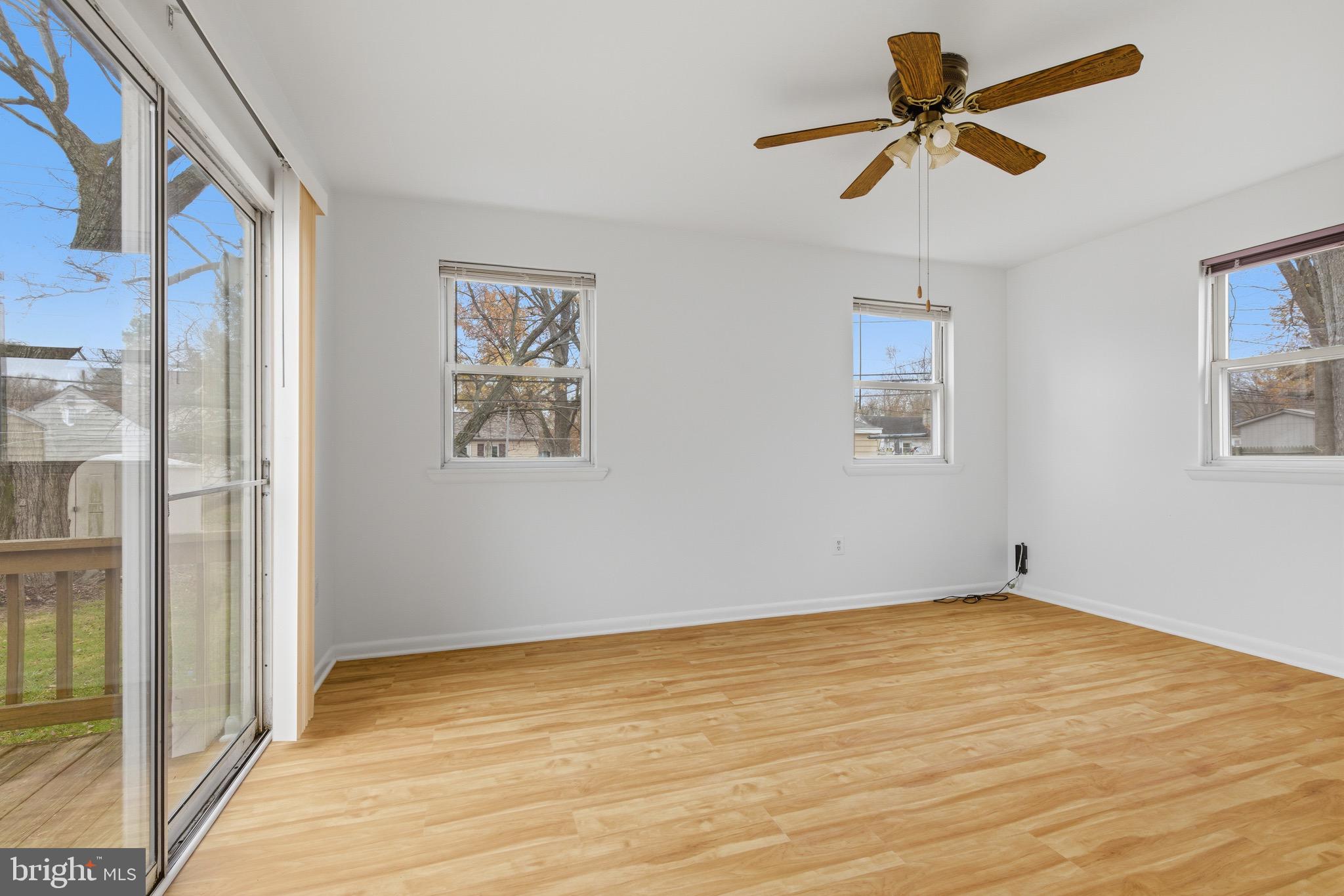 FAIRLAWN - Residential