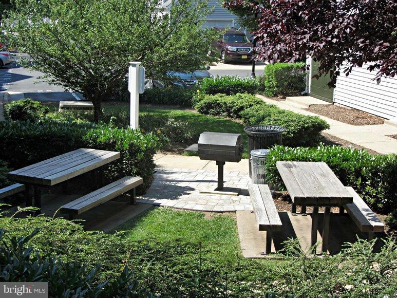 GATES OF FAIR LAKES - Residential Lease