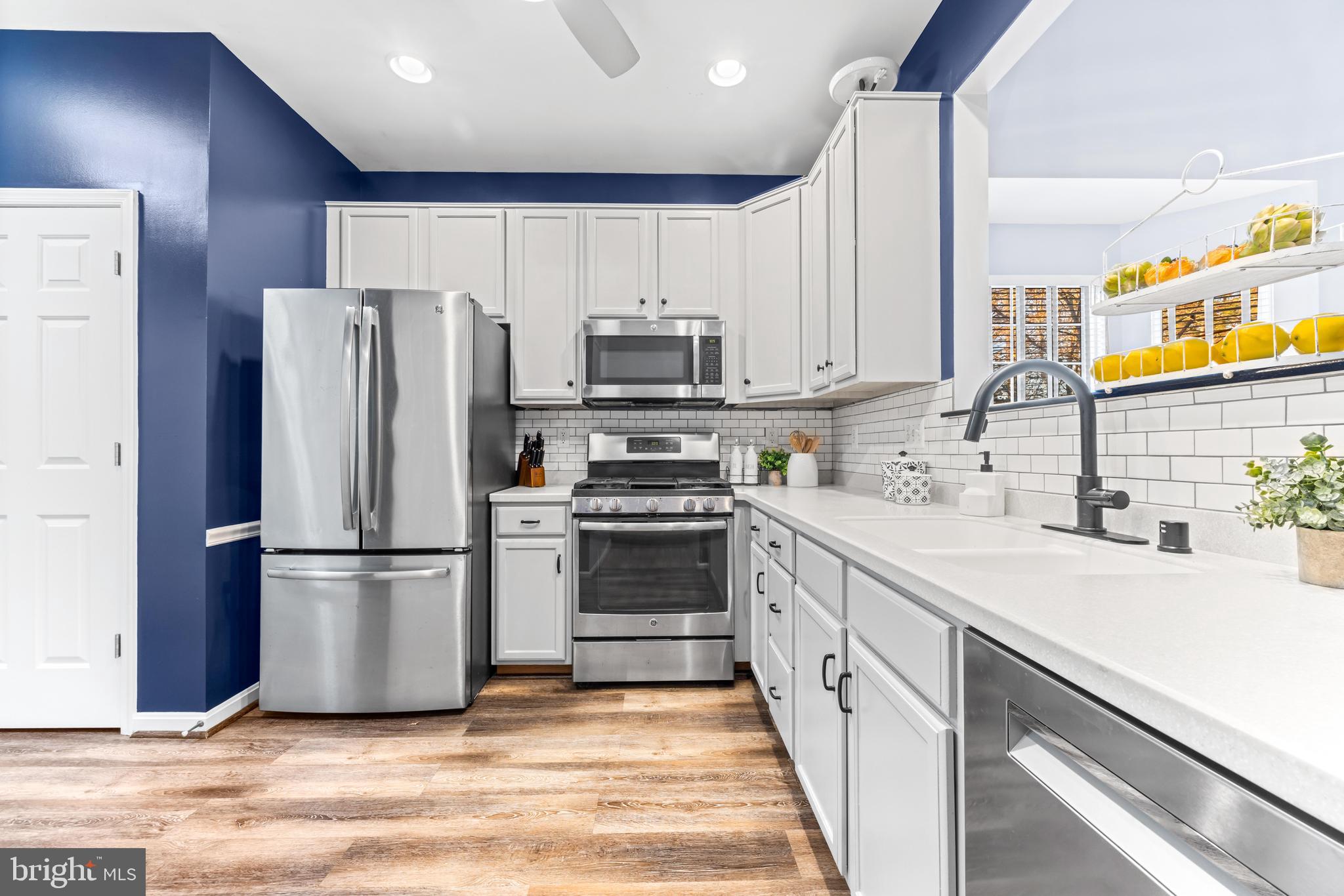 CLAYBORNE WOODS - Residential