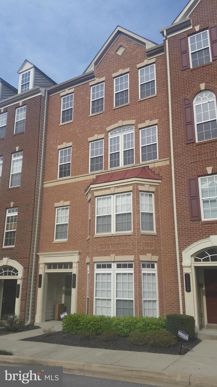 VILLAGES OF POTOMAC AT INDIAN HEAD - Residential Lease