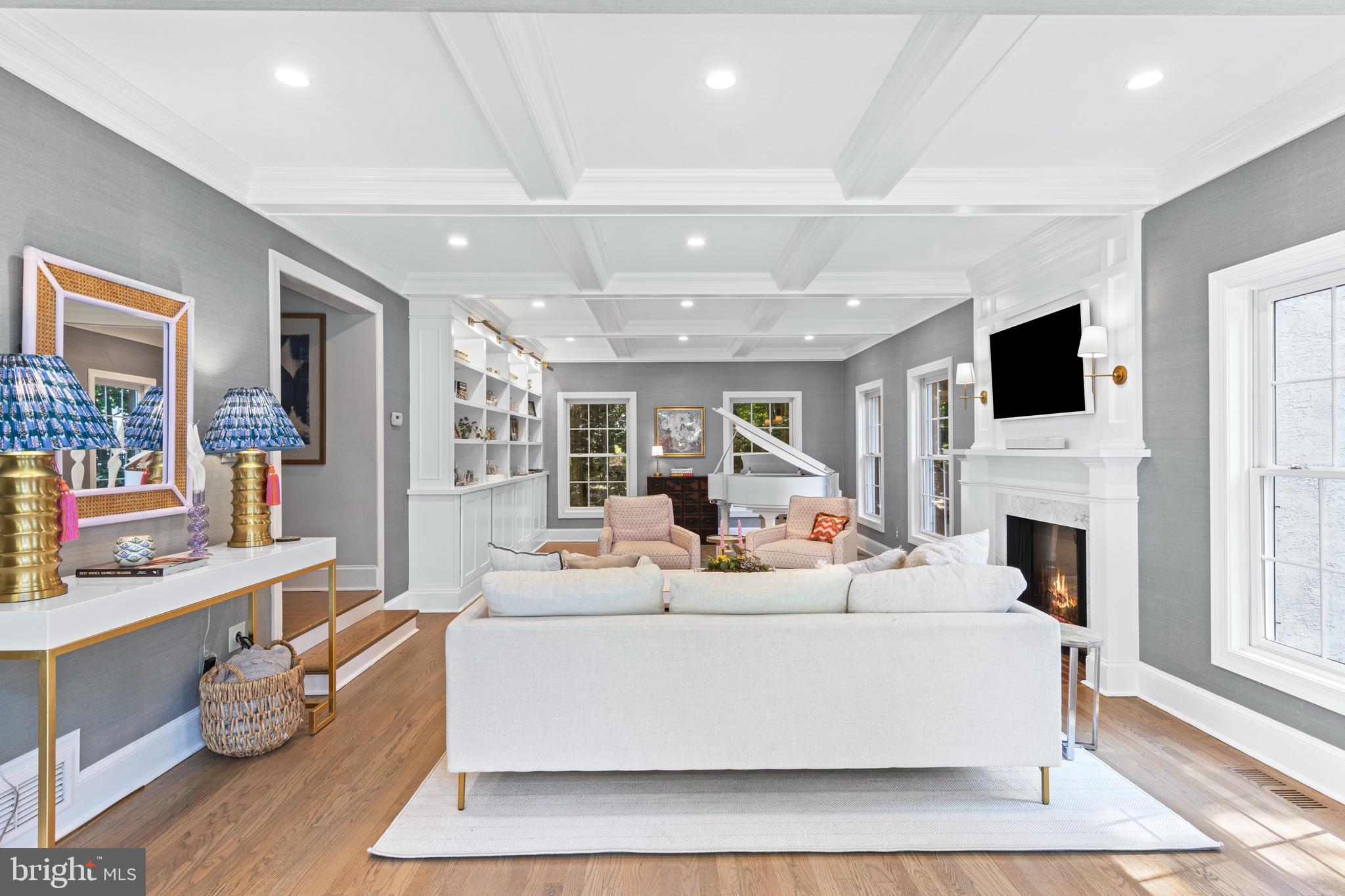 STRAFFORD VILLAGE - Residential