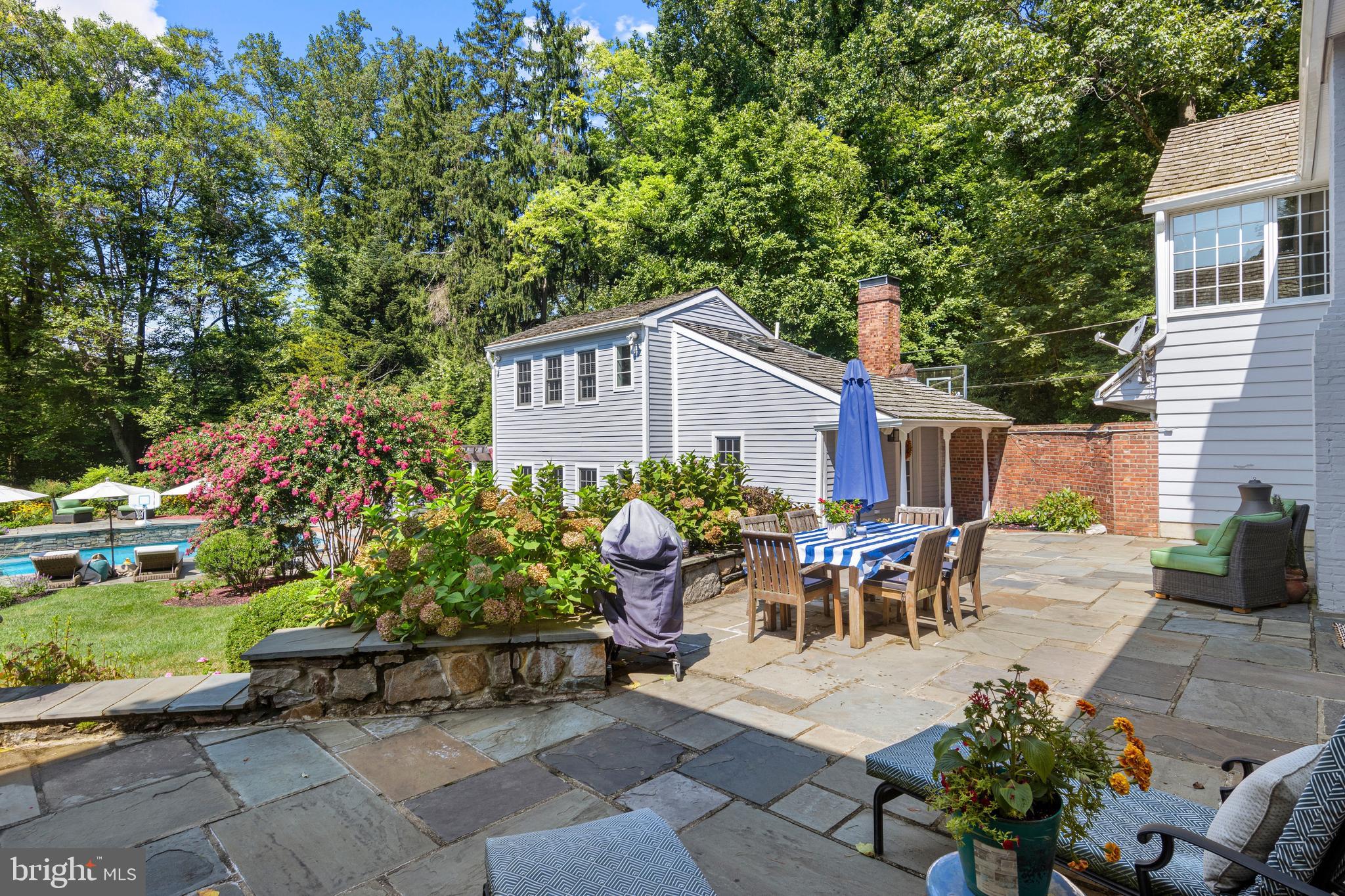 STRAFFORD VILLAGE - Residential