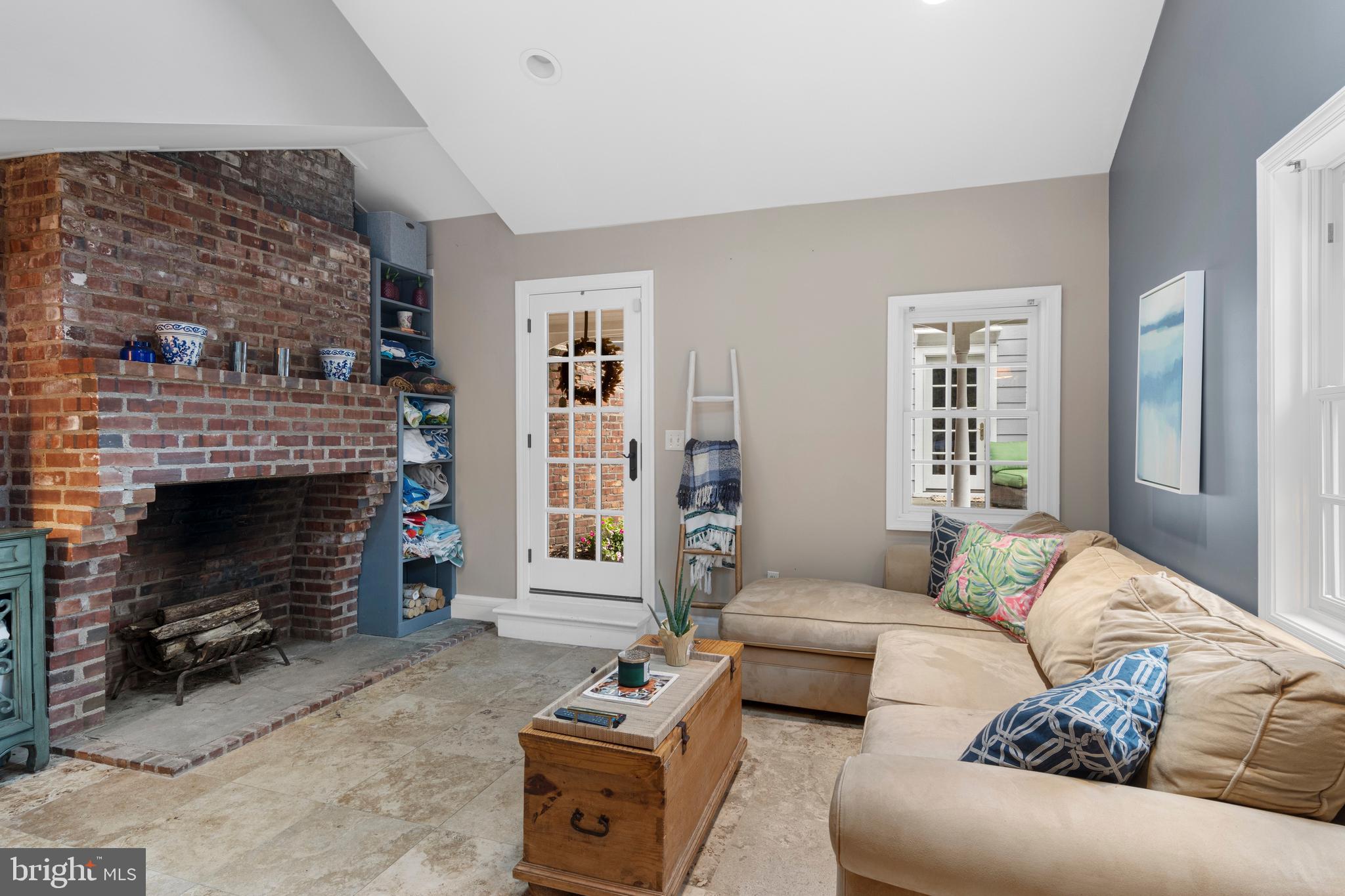 STRAFFORD VILLAGE - Residential