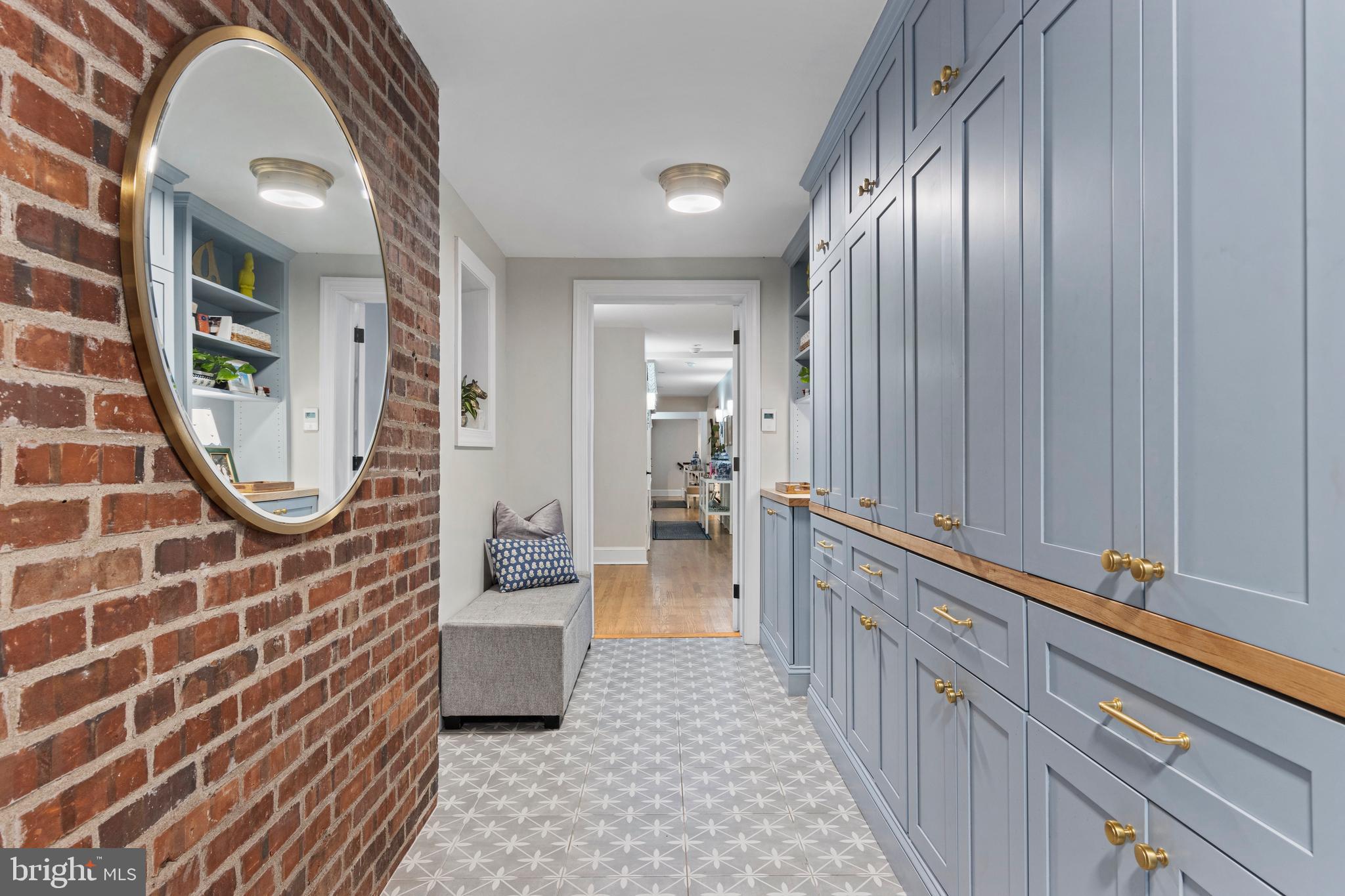 STRAFFORD VILLAGE - Residential